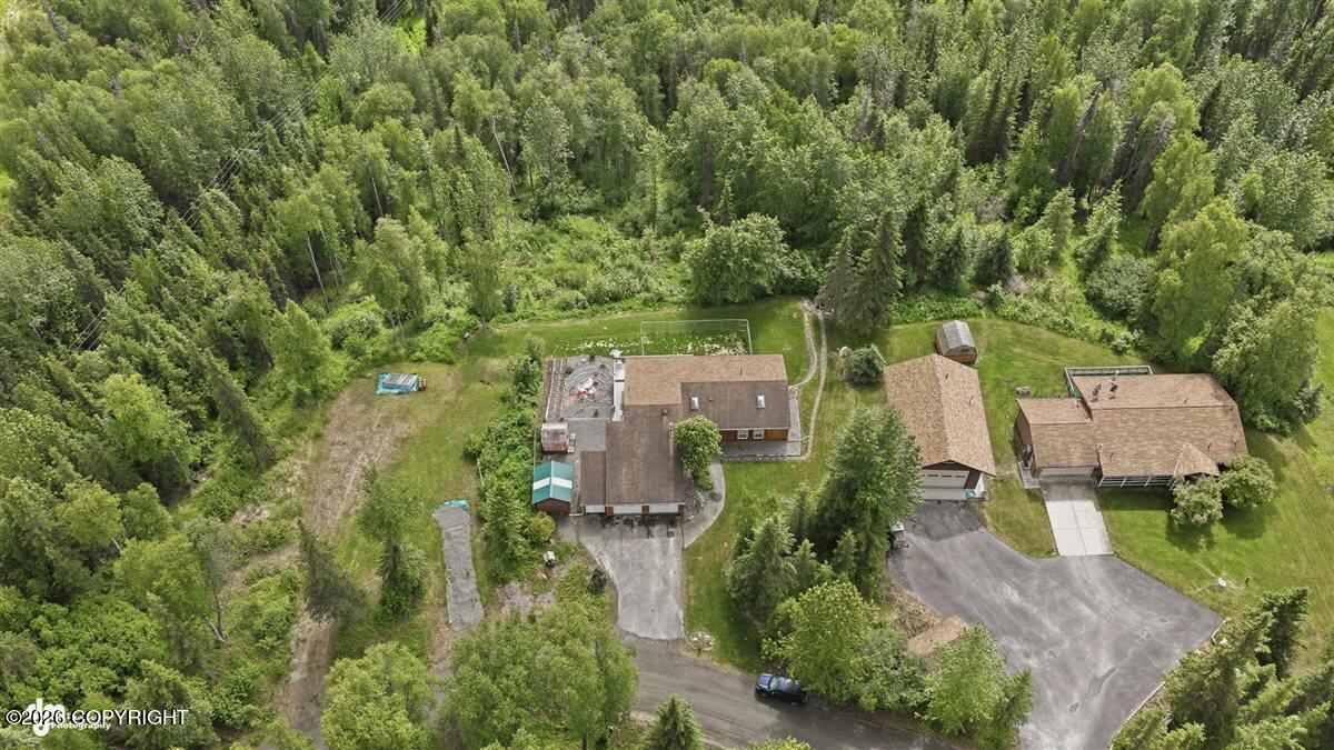 1075 Bogie Court Property Photo 14