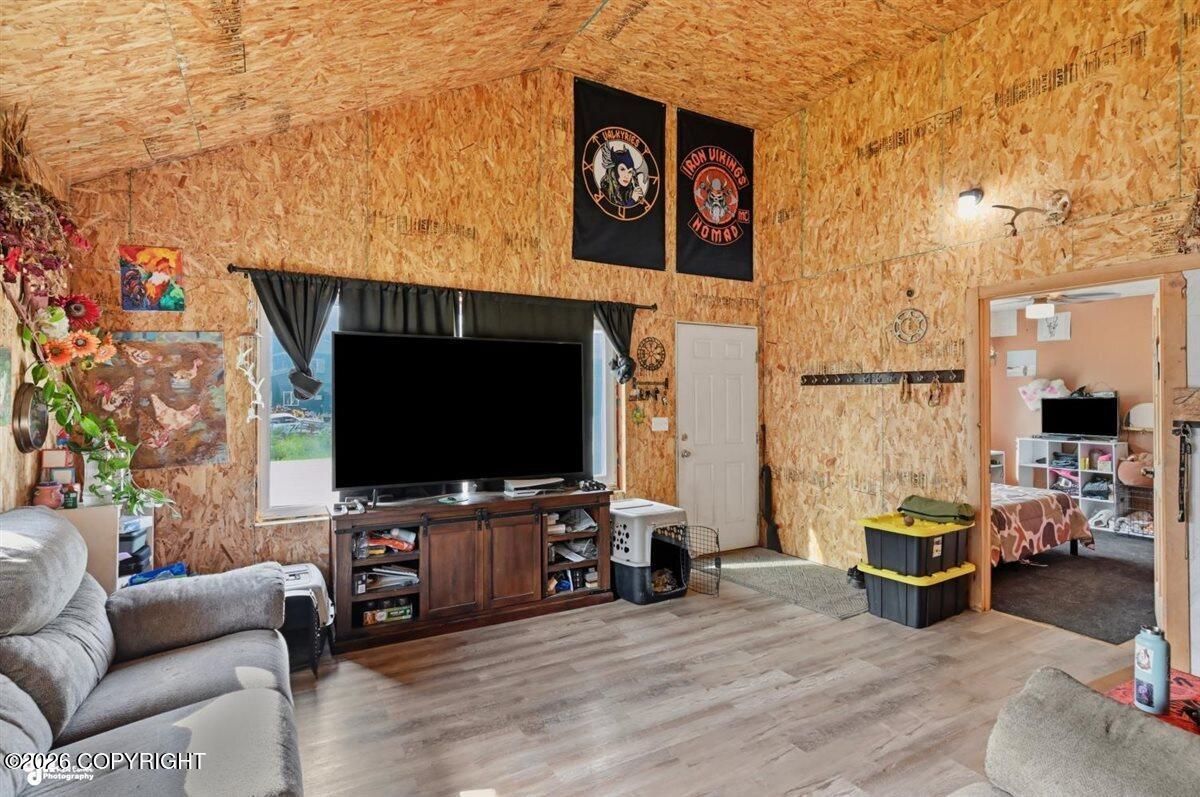 24903 N Otter Lake Loop Property Photo 8