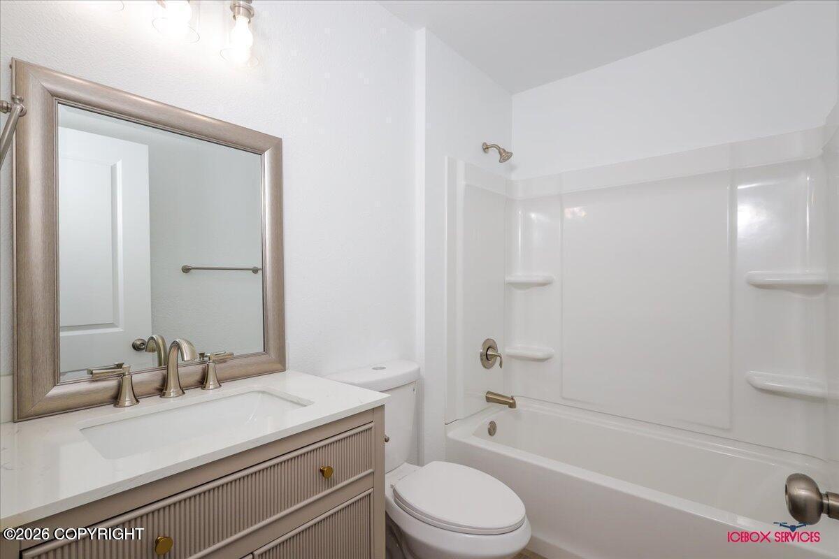 628 E Eklutna Avenue Property Photo 32