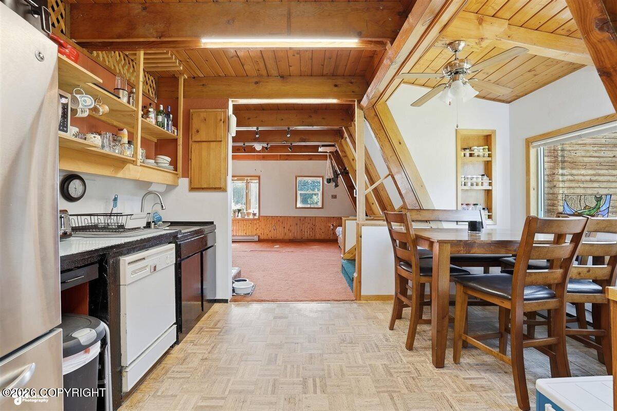 1060 Jeffery Avenue Property Photo 12