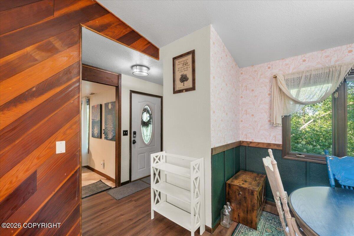 19246 Sullins Drive Property Photo 13