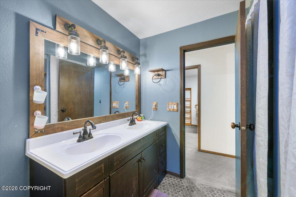 19246 Sullins Drive Property Photo 39