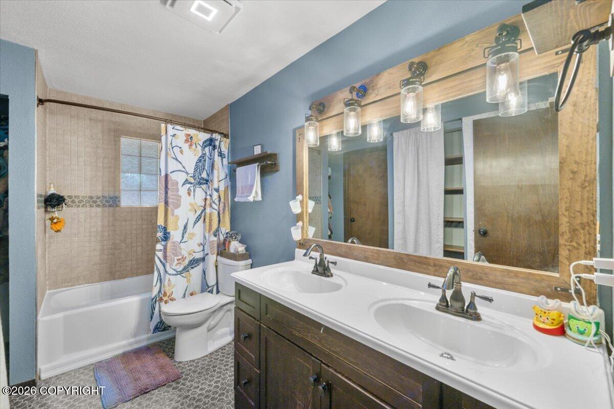 19246 Sullins Drive Property Photo 40
