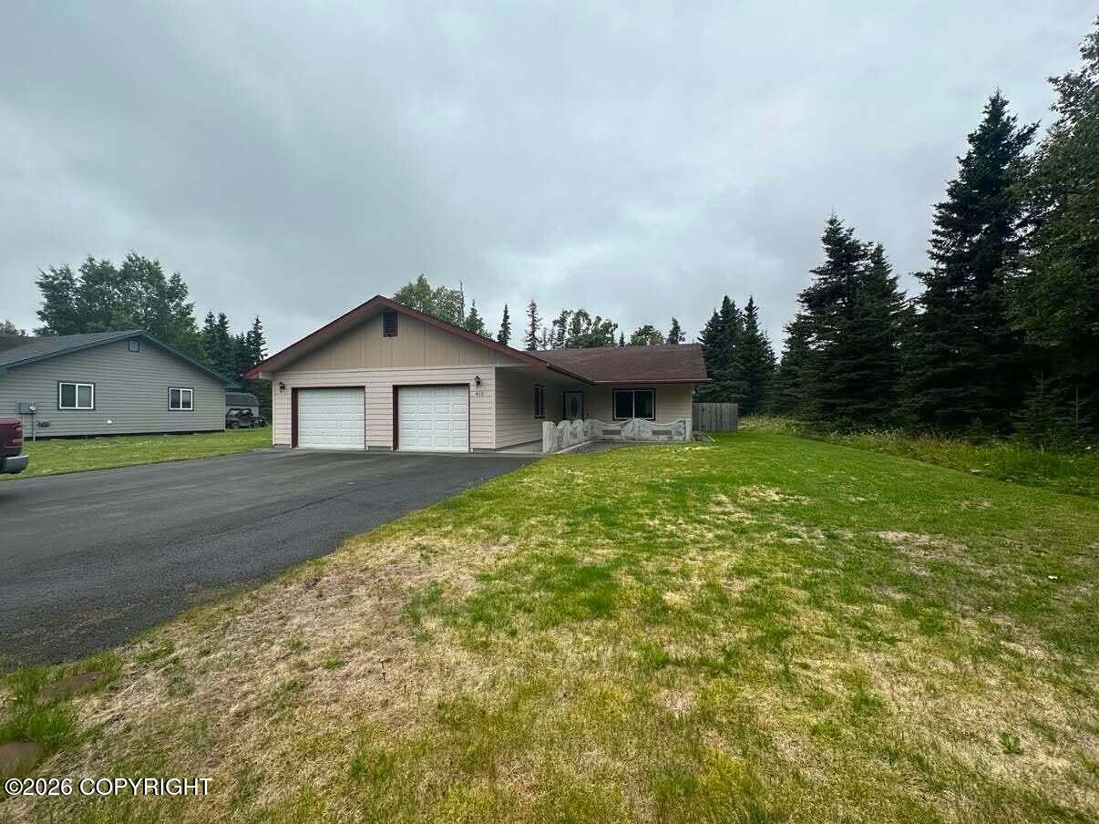 413 Evergreen Street Property Photo 2
