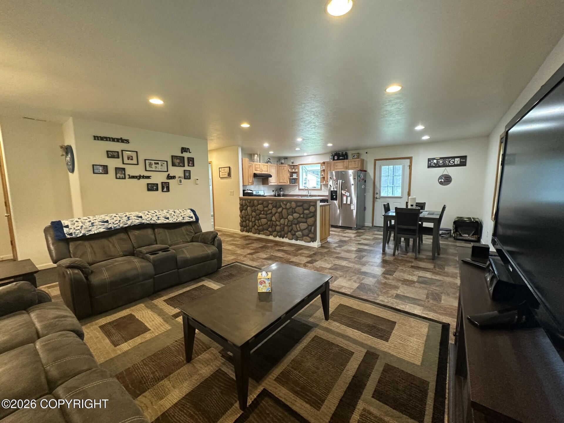413 Evergreen Street Property Photo 7