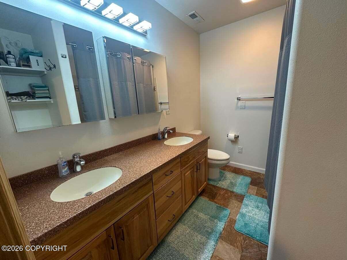 413 Evergreen Street Property Photo 11