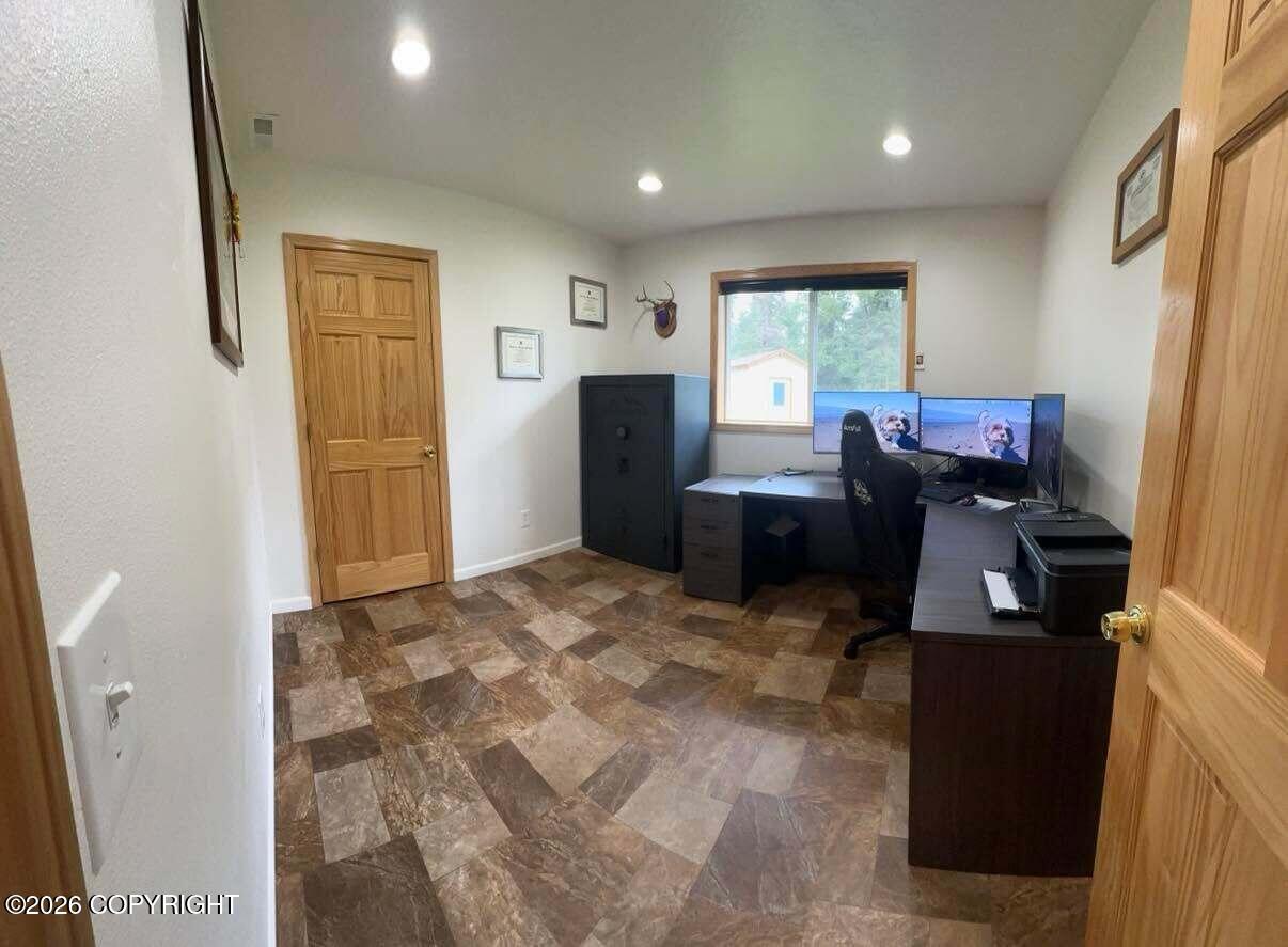 413 Evergreen Street Property Photo 12