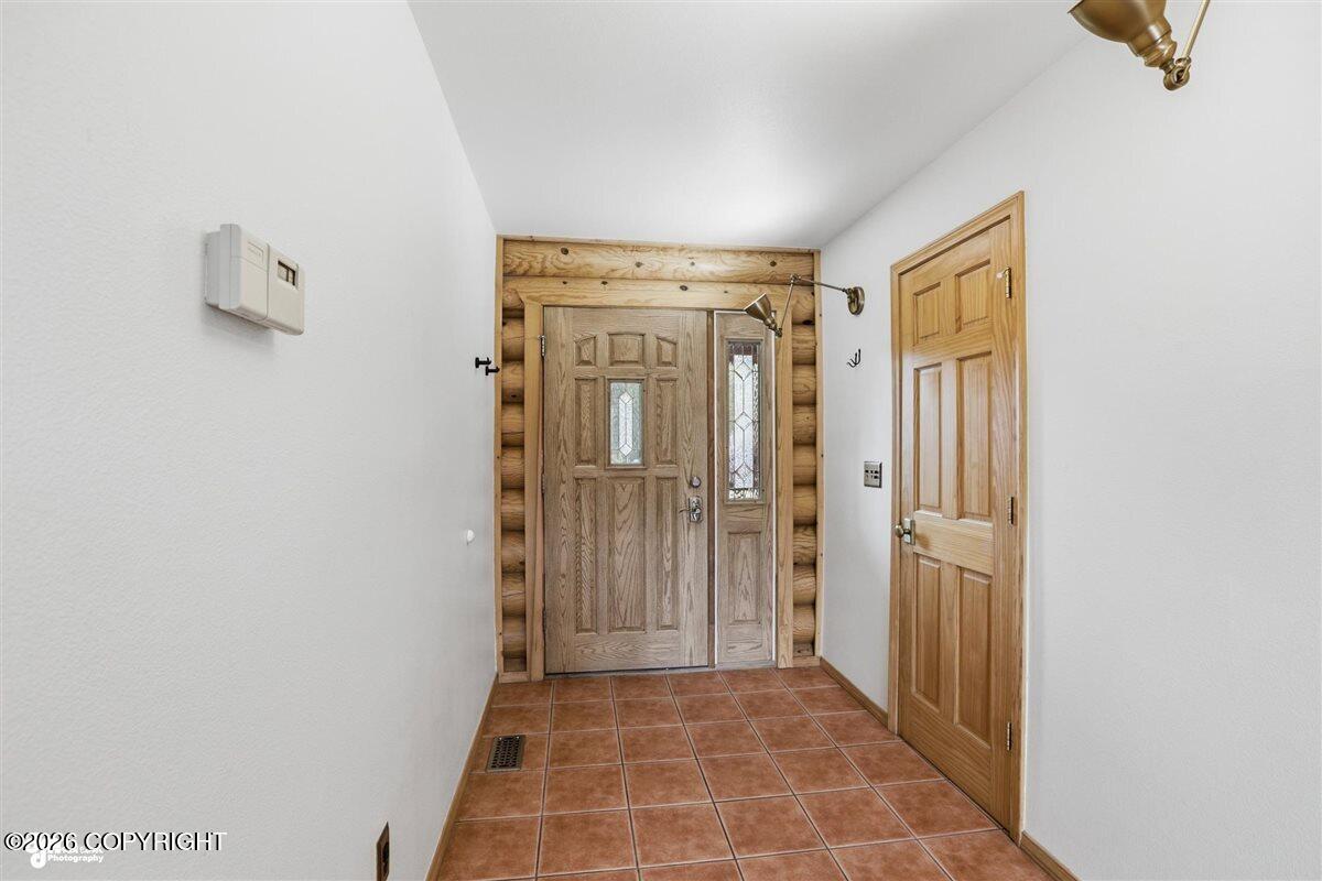 22339 Elkhorn Circle Property Photo 6