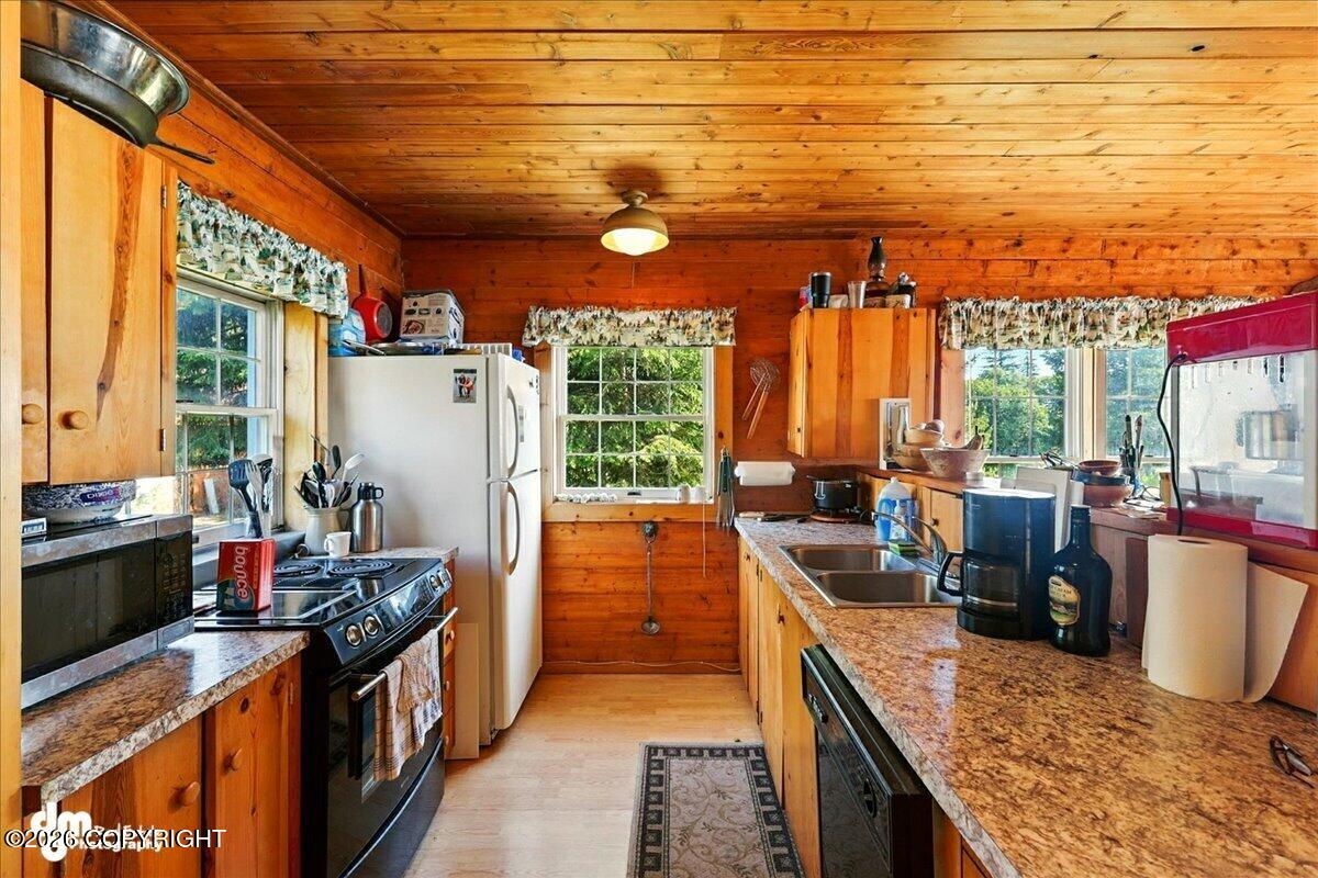 21033 Sterling Highway Property Photo 17
