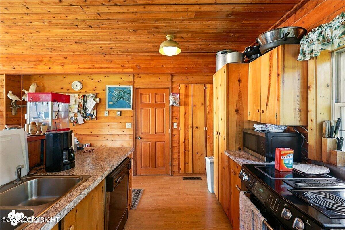 21033 Sterling Highway Property Photo 18