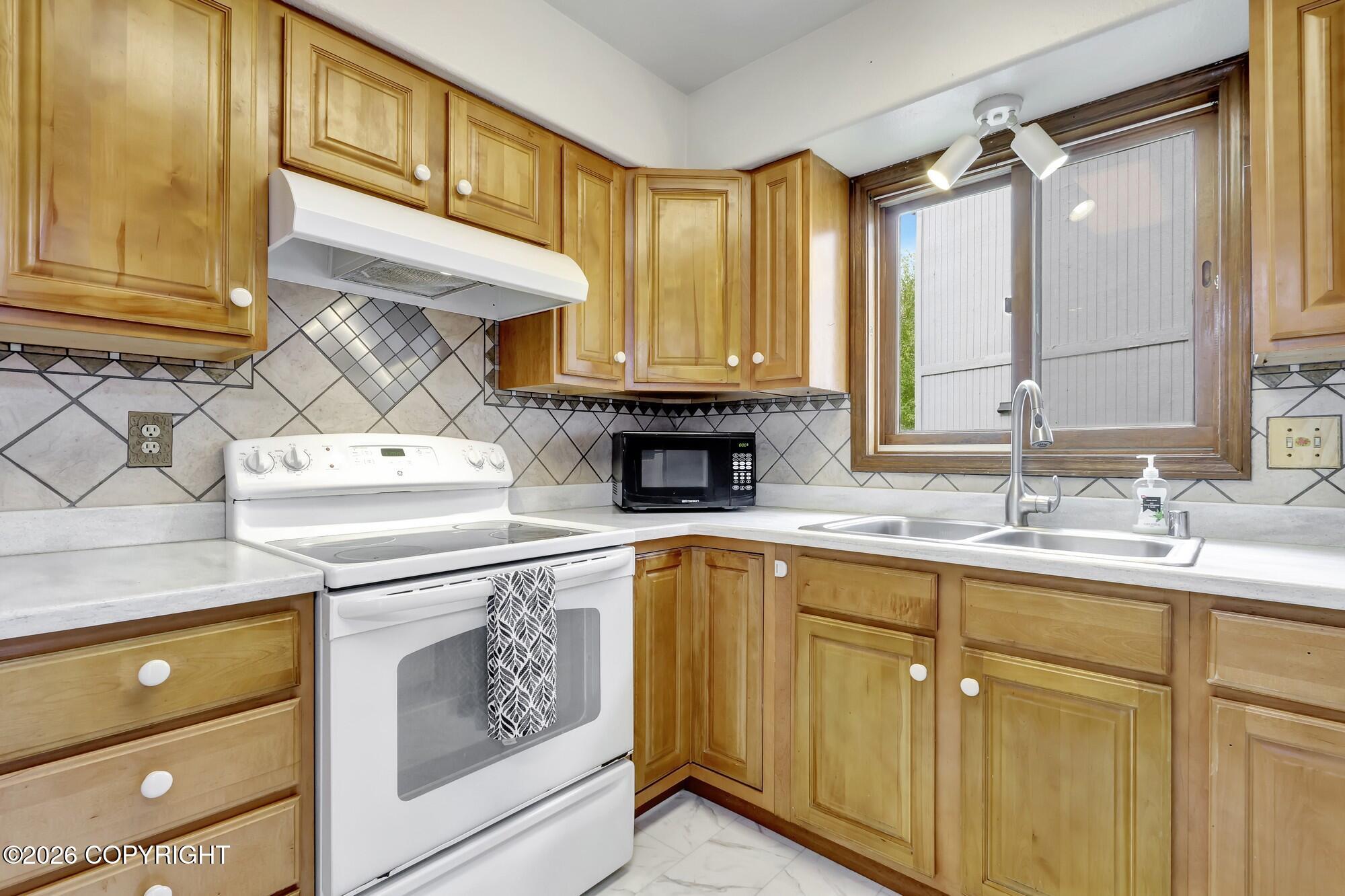 6750 Baxter Terrace Circle Property Photo 11