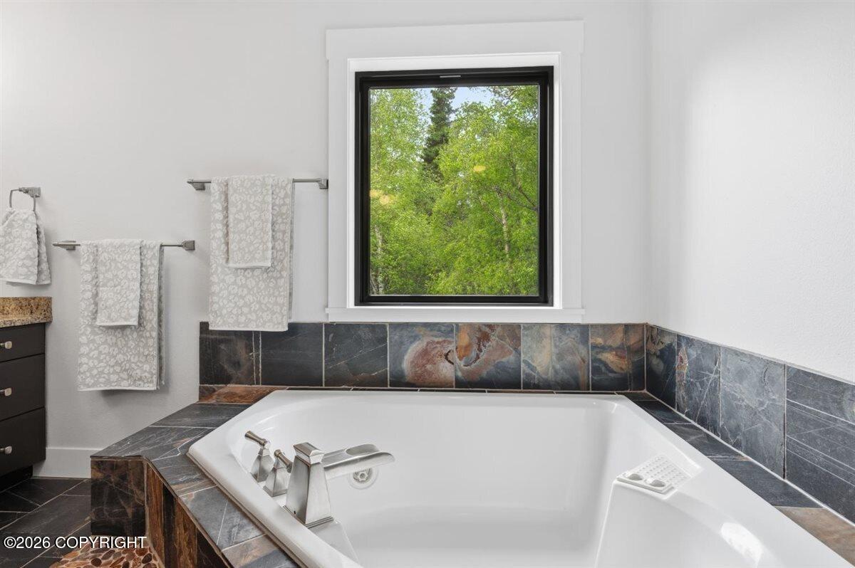 230 Botanical Circle Property Photo 78