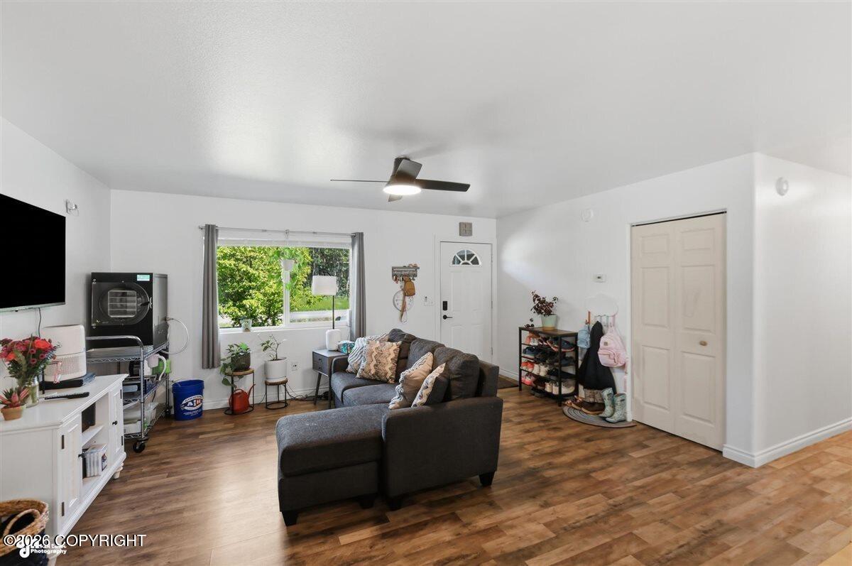 3596 W Lynn Drive Property Photo 11