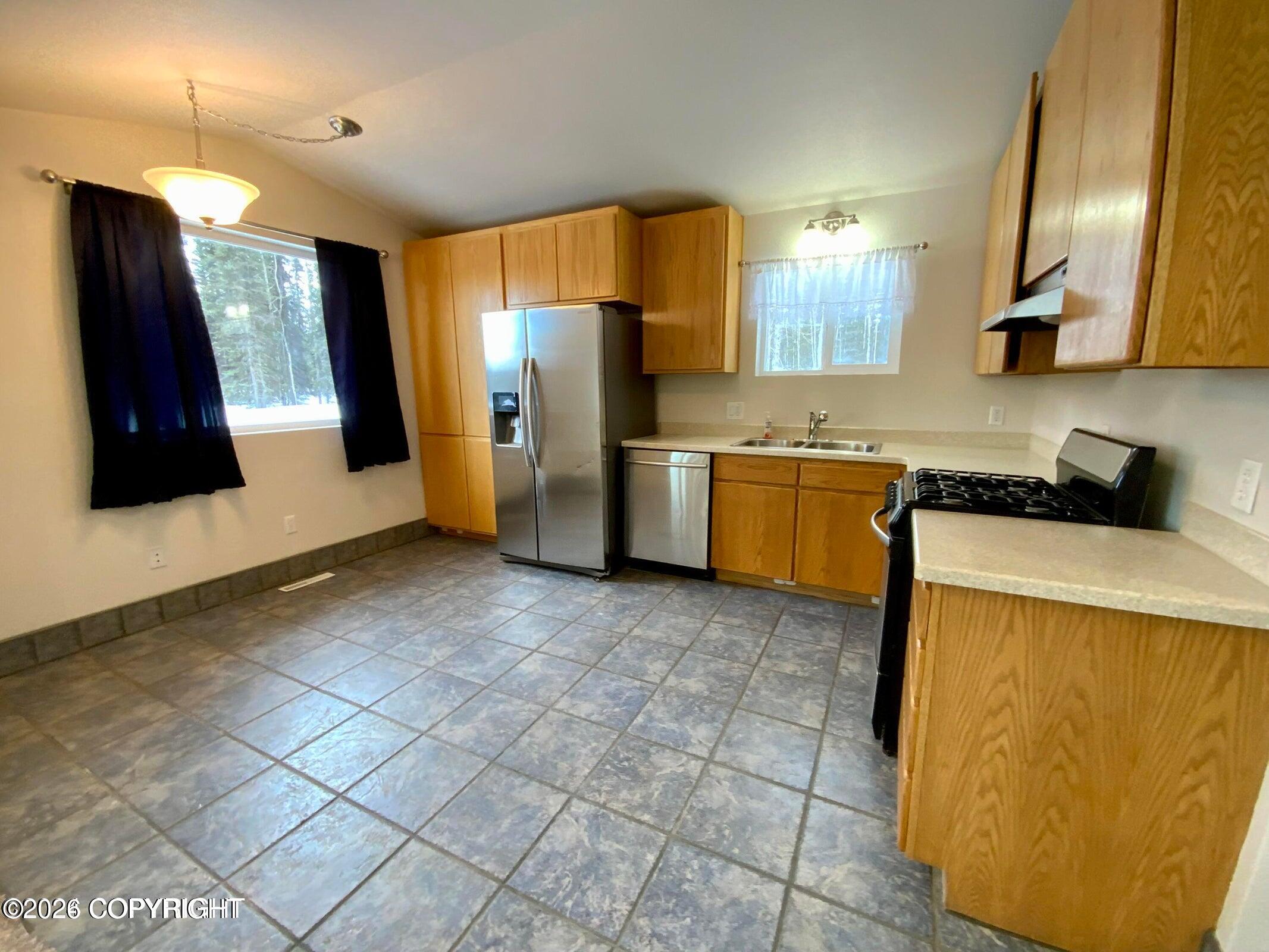 38530 Southwind Circle Property Photo 11