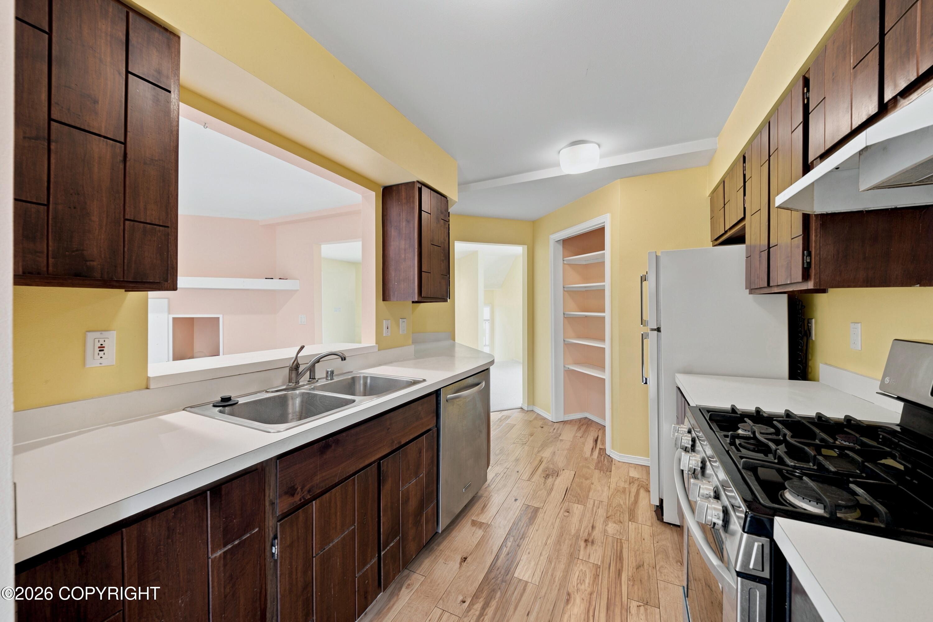 1854 Buccaneer Place #2 Property Photo 13