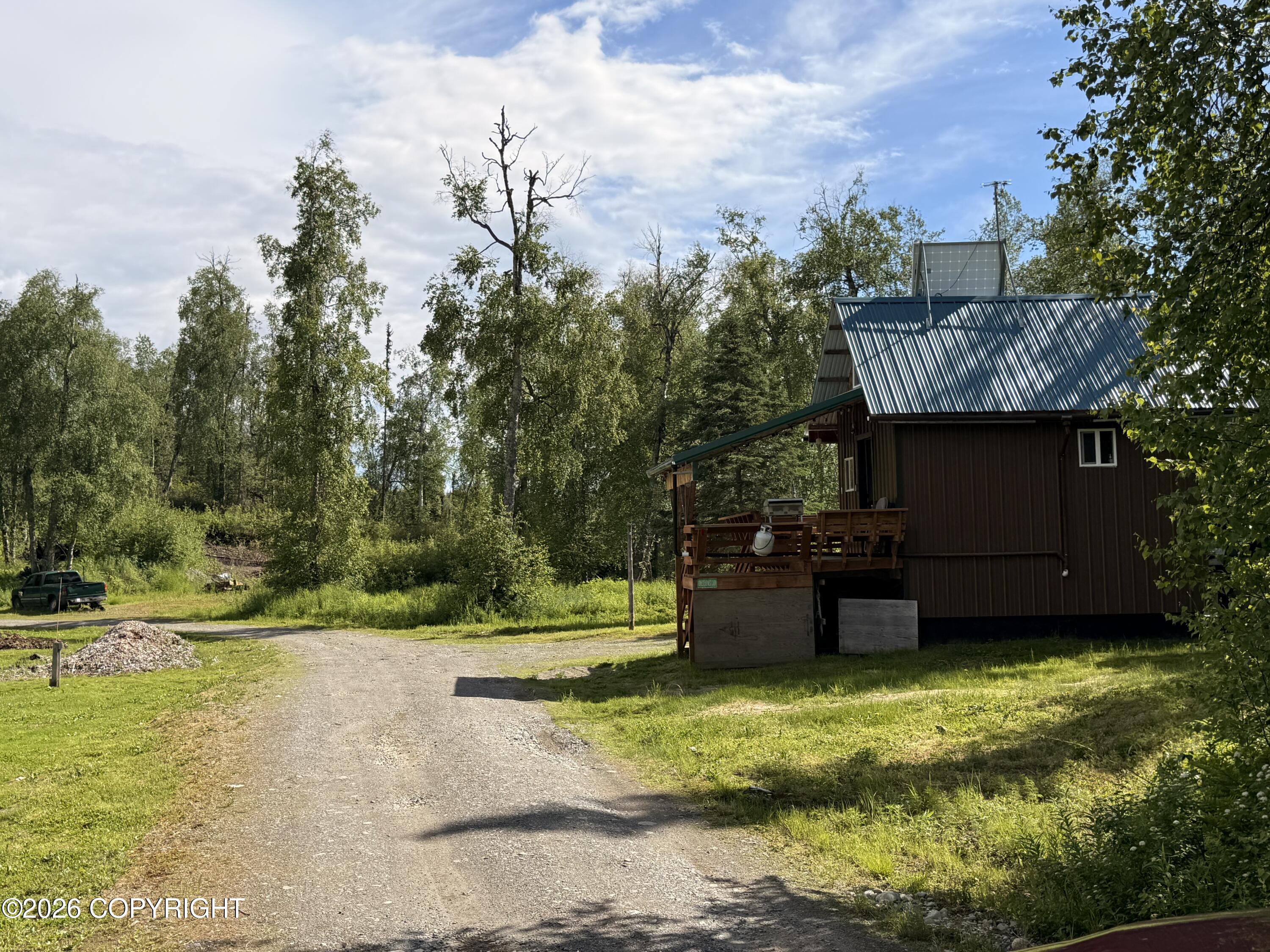 21148 E Alatna Road Property Photo 3