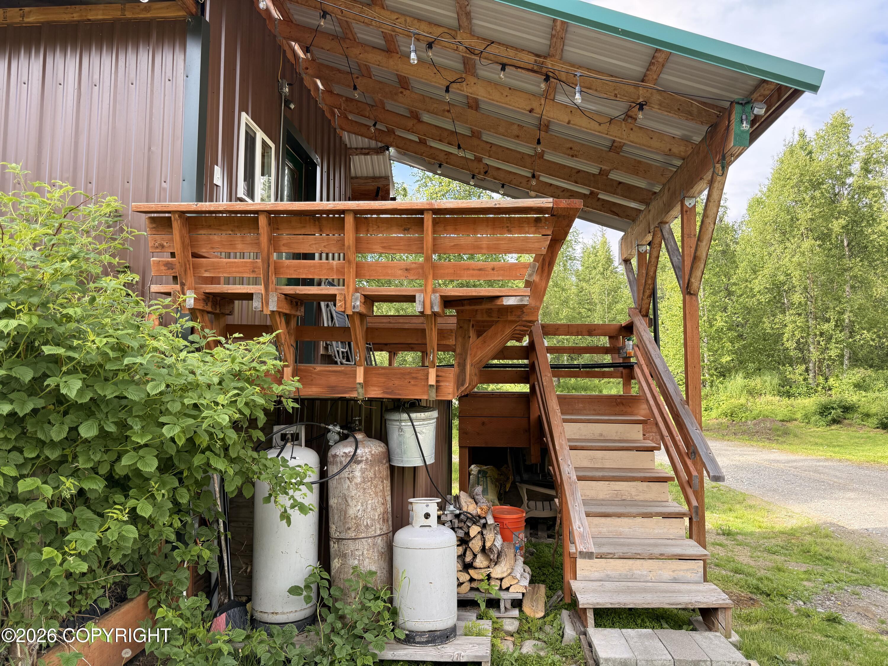 21148 E Alatna Road Property Photo 5
