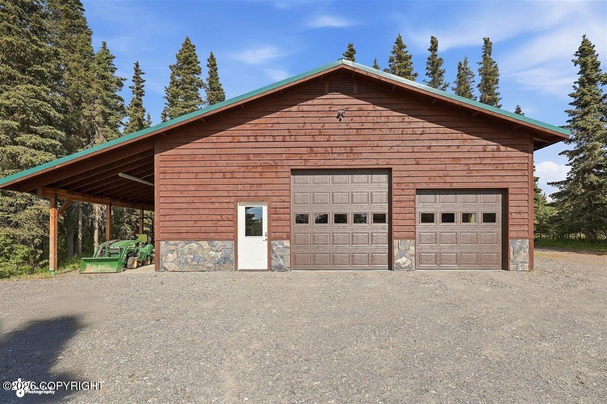16389 Easy Street Property Photo 3