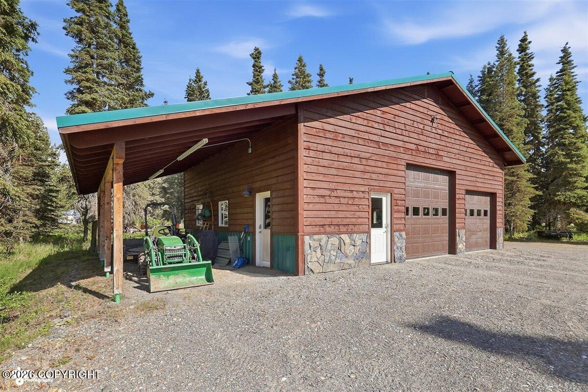 16389 Easy Street Property Photo 8
