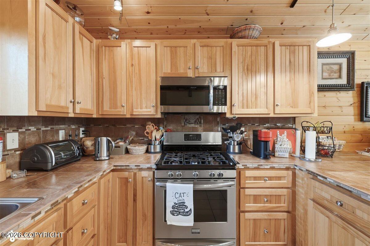 16389 Easy Street Property Photo 26