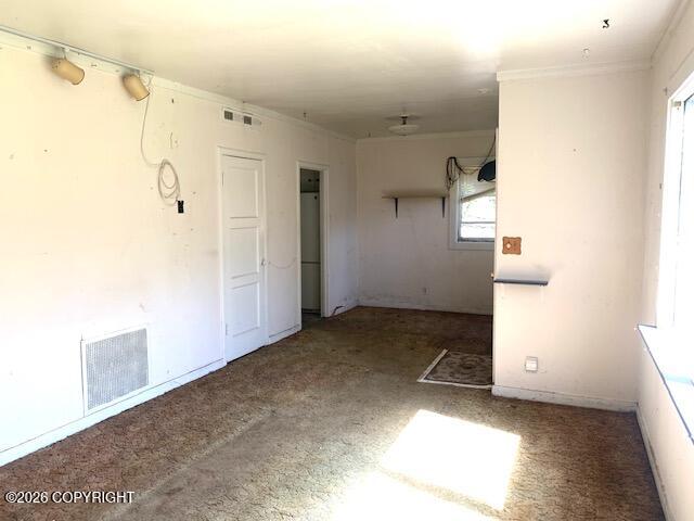 211 W 11th Avenue Property Photo 7