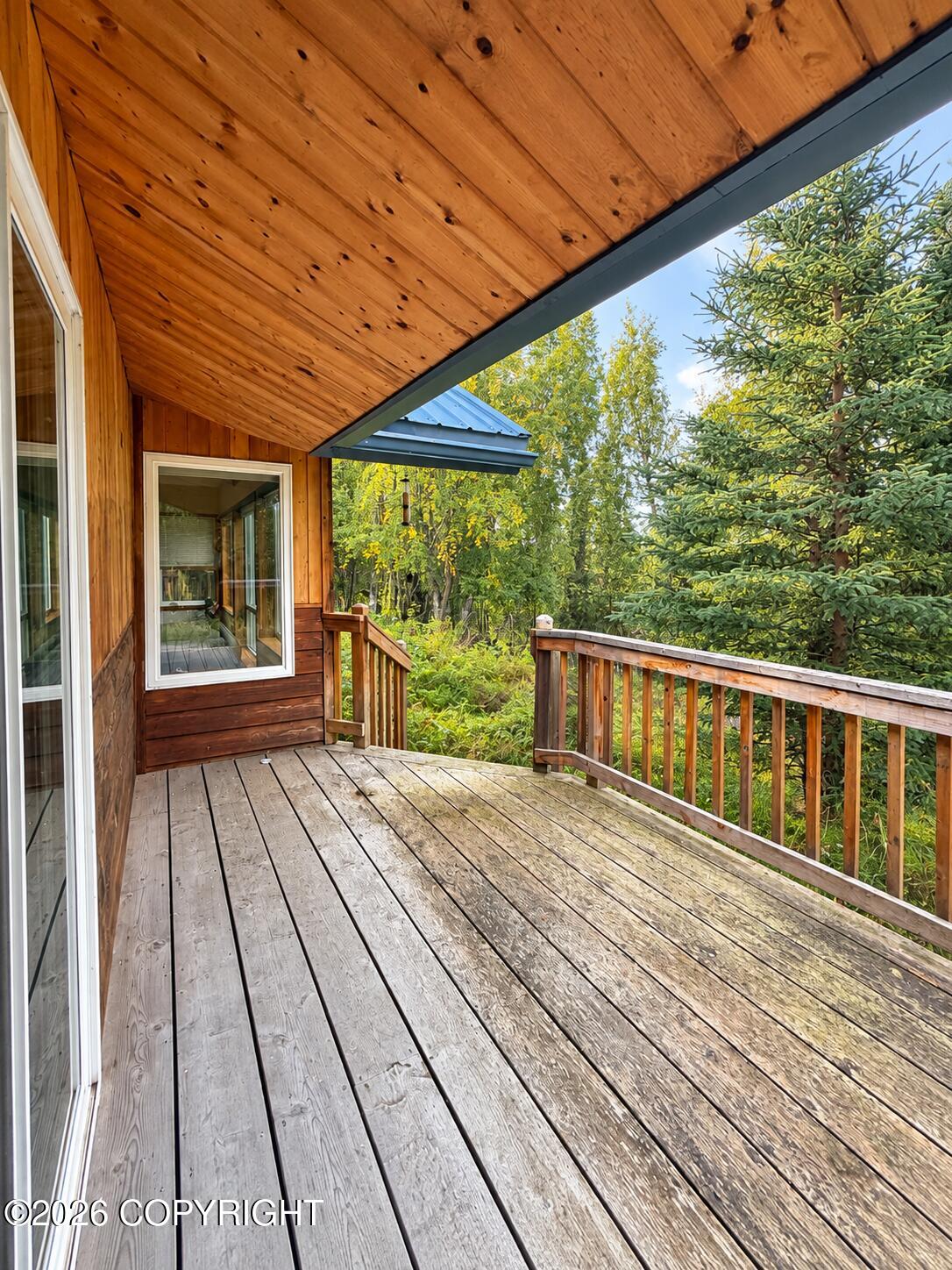38131 Woods Drive Property Photo 5