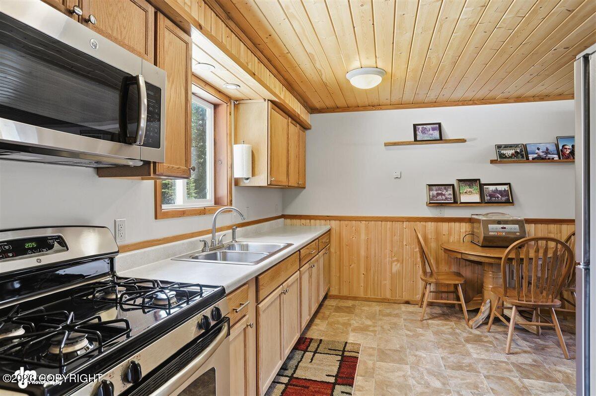 38131 Woods Drive Property Photo 86
