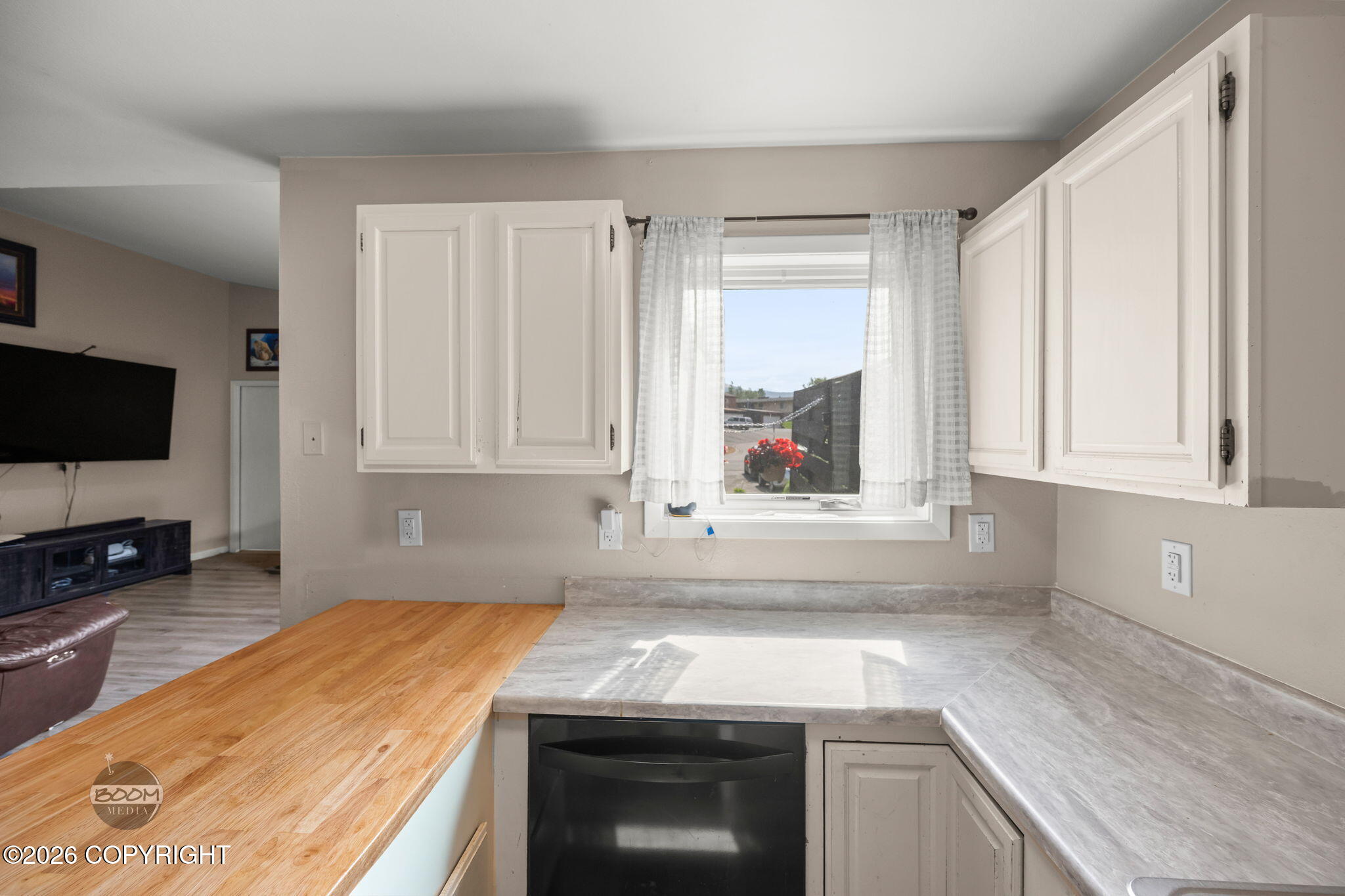 326 Krane Drive Property Photo 15