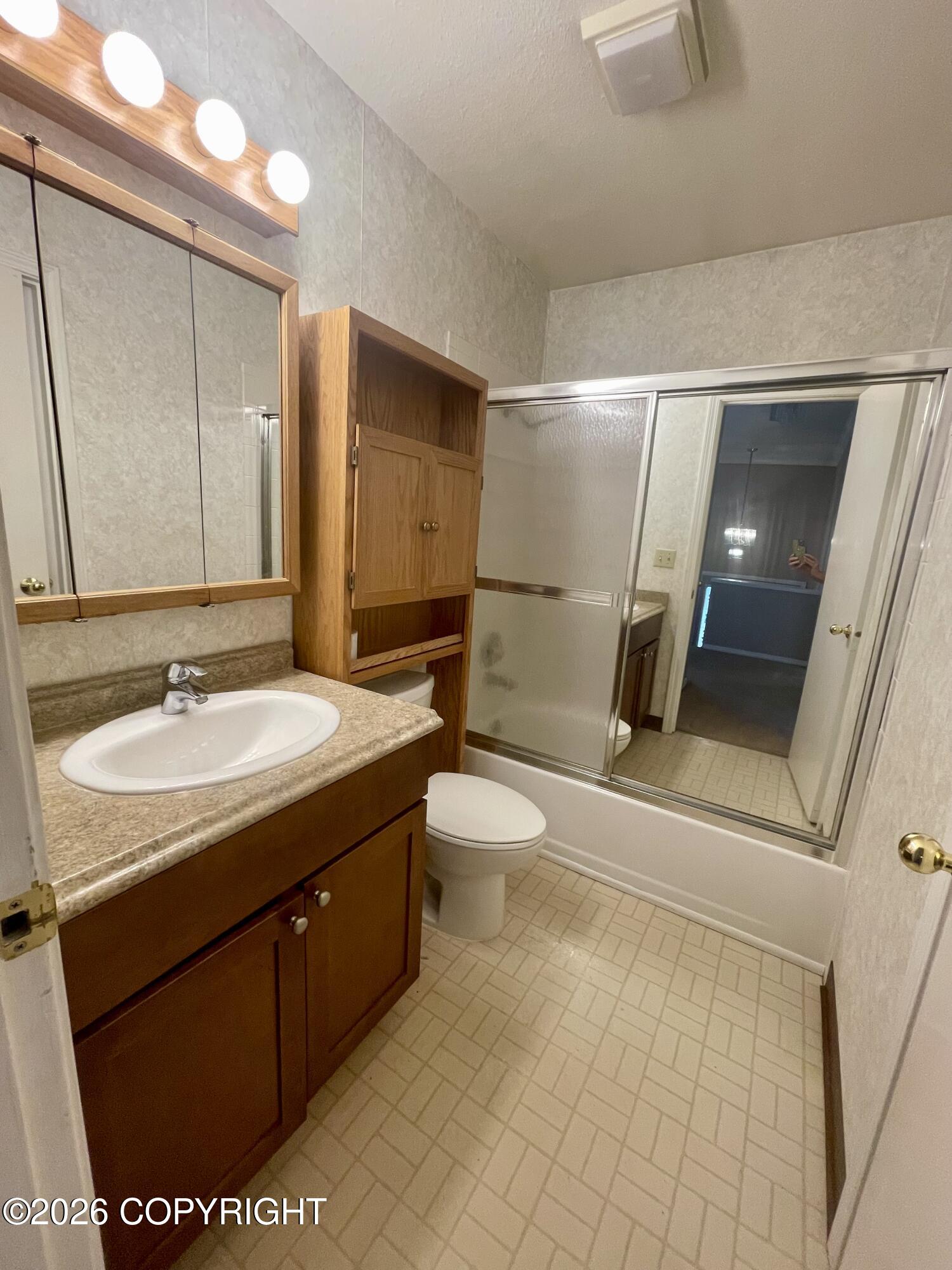 7944 Parkway Drive Property Photo 7