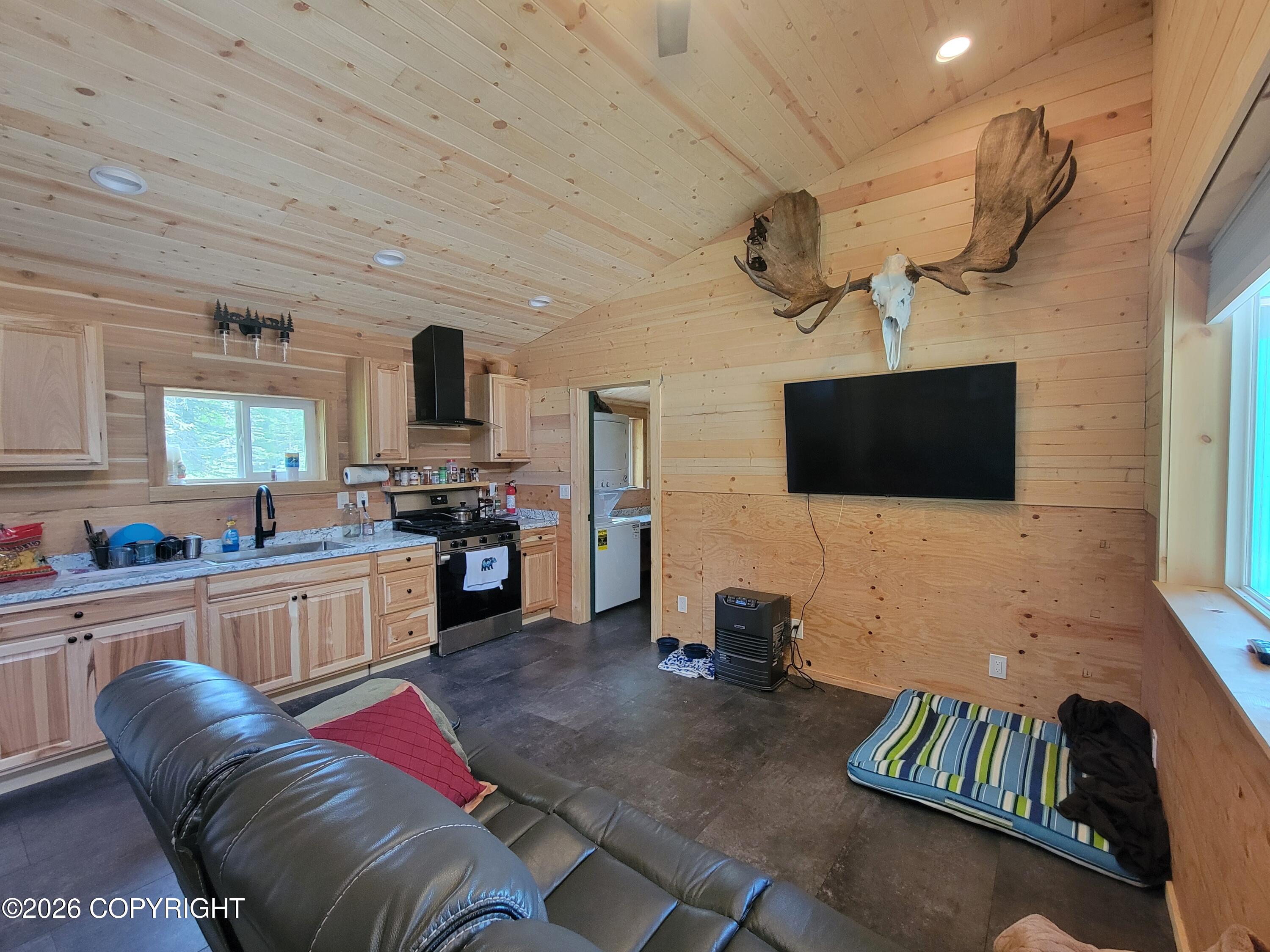 52492 Blueberry Avenue Property Photo 3