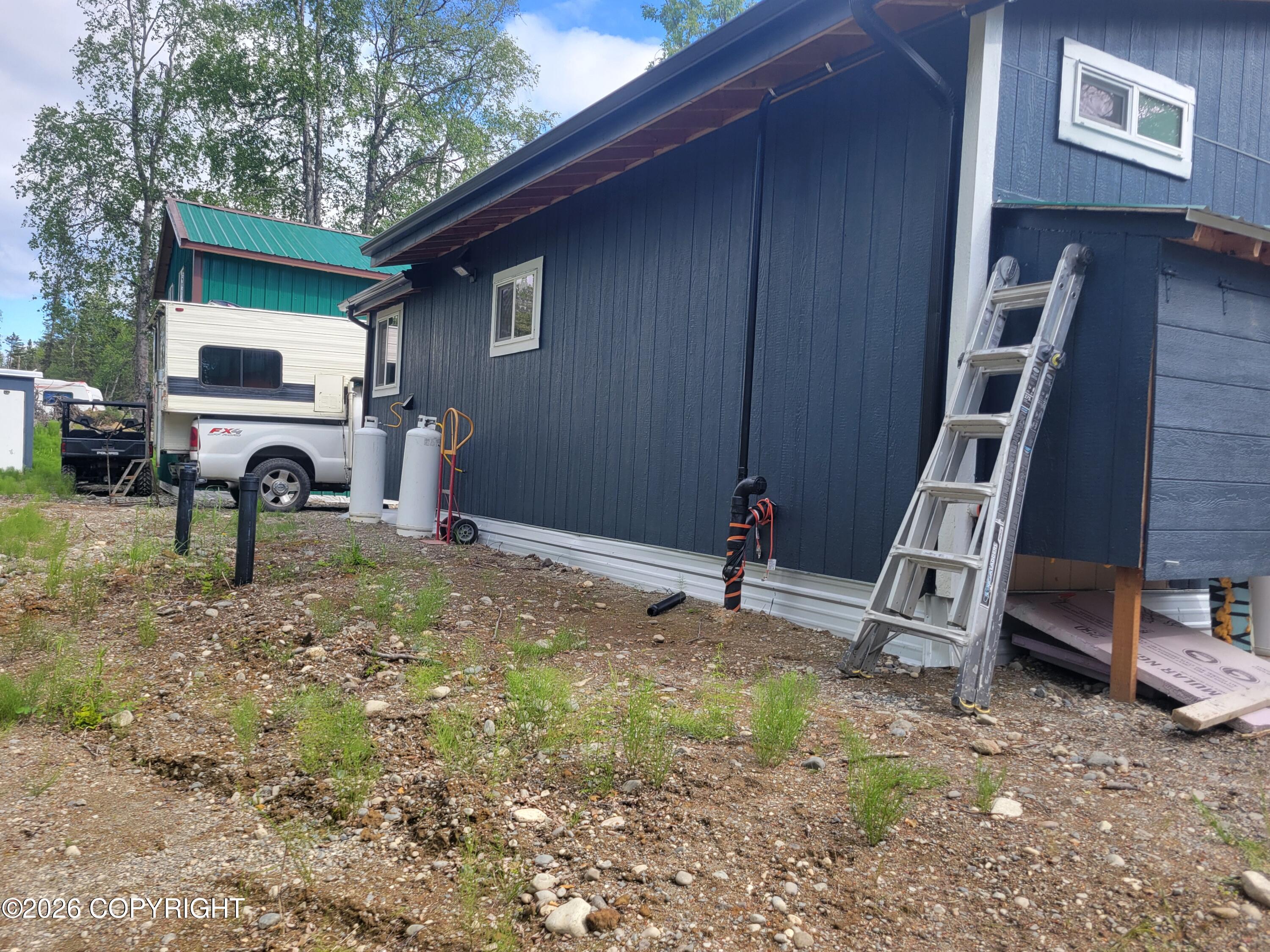 52492 Blueberry Avenue Property Photo 9