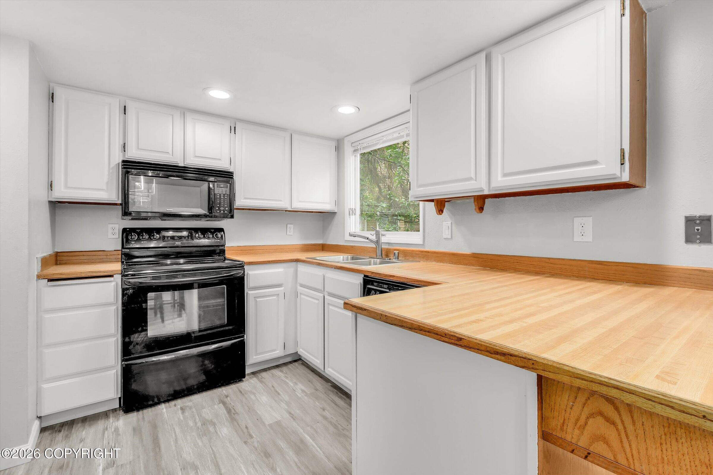 10001 Nantucket Circle Property Photo 12