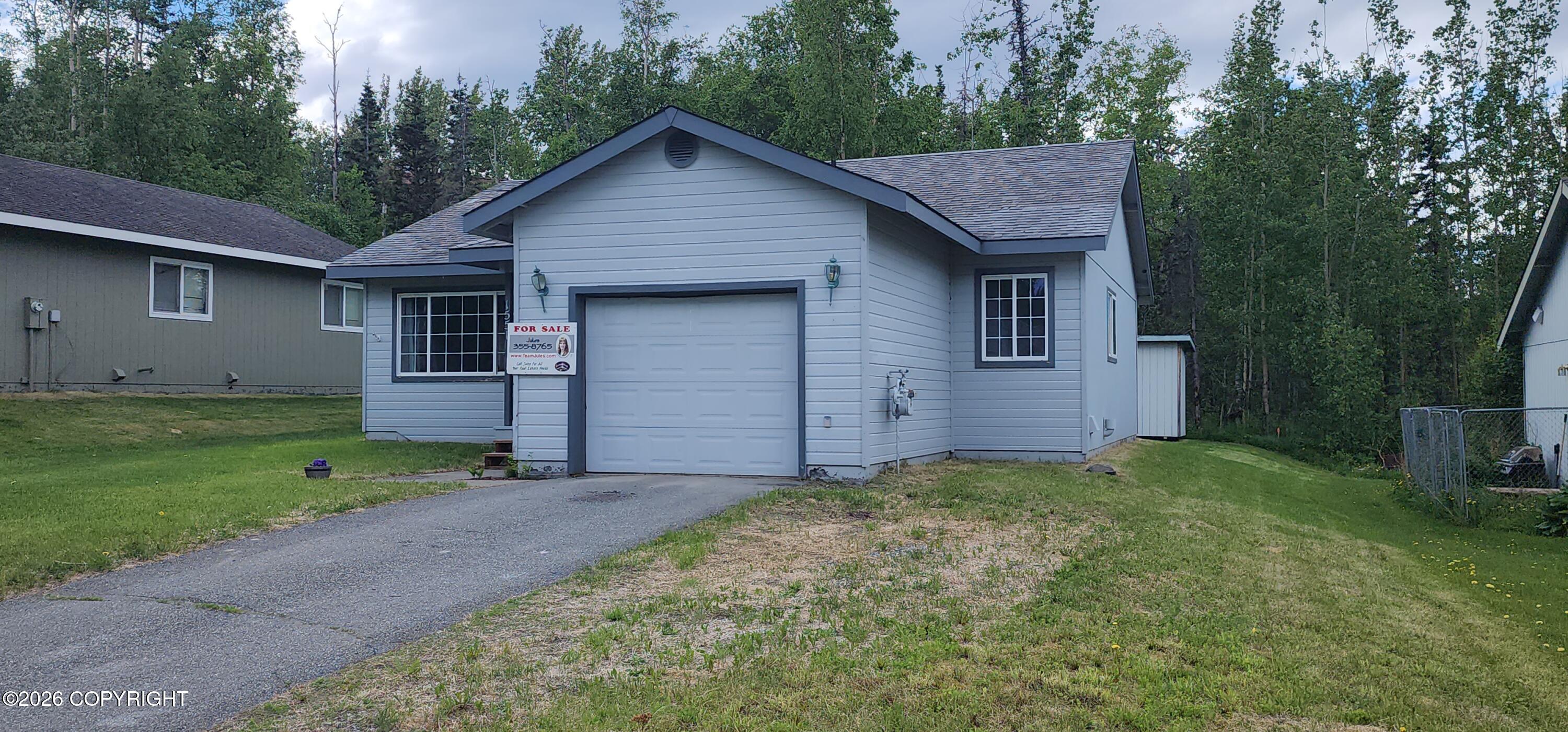 1551 N Lacy Loop Property Photo 3