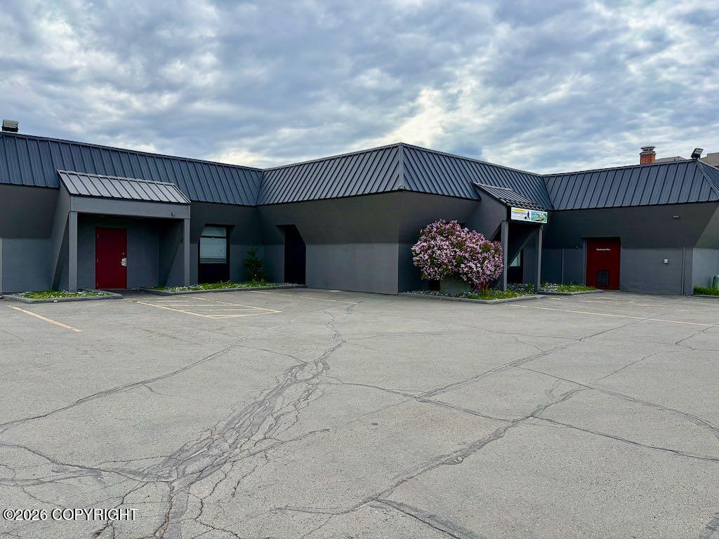 207 E Northern Lights Boulevard #111 Property Photo 3