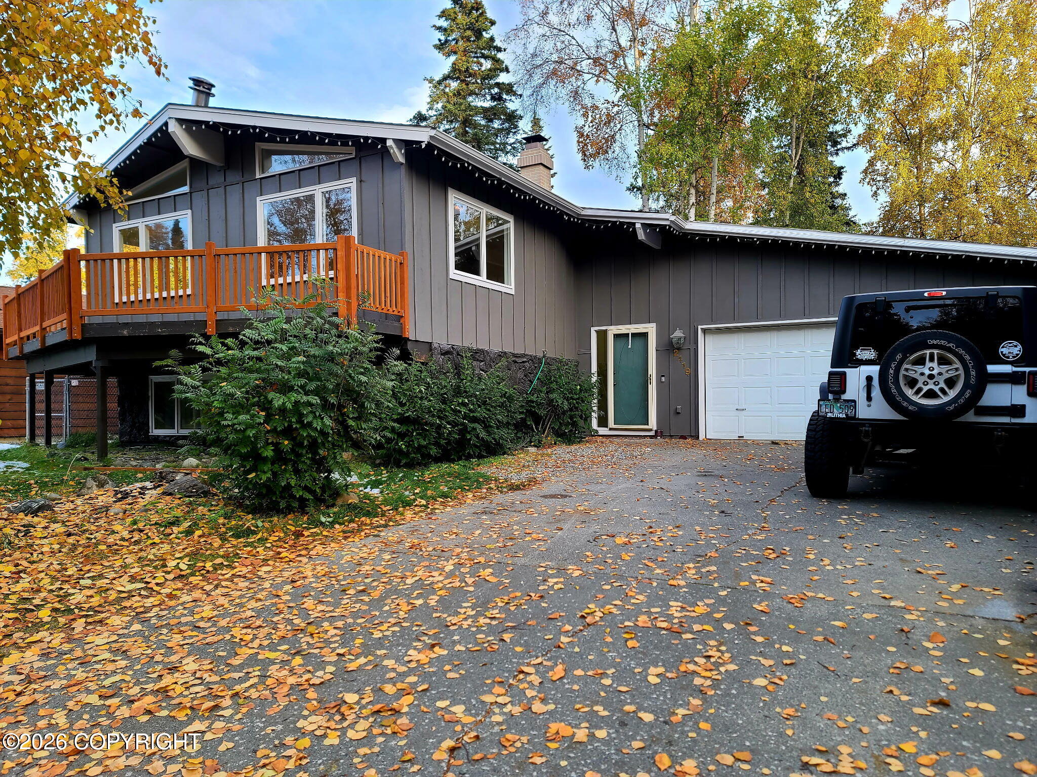 2419 Glenkerry Drive Property Photo 4
