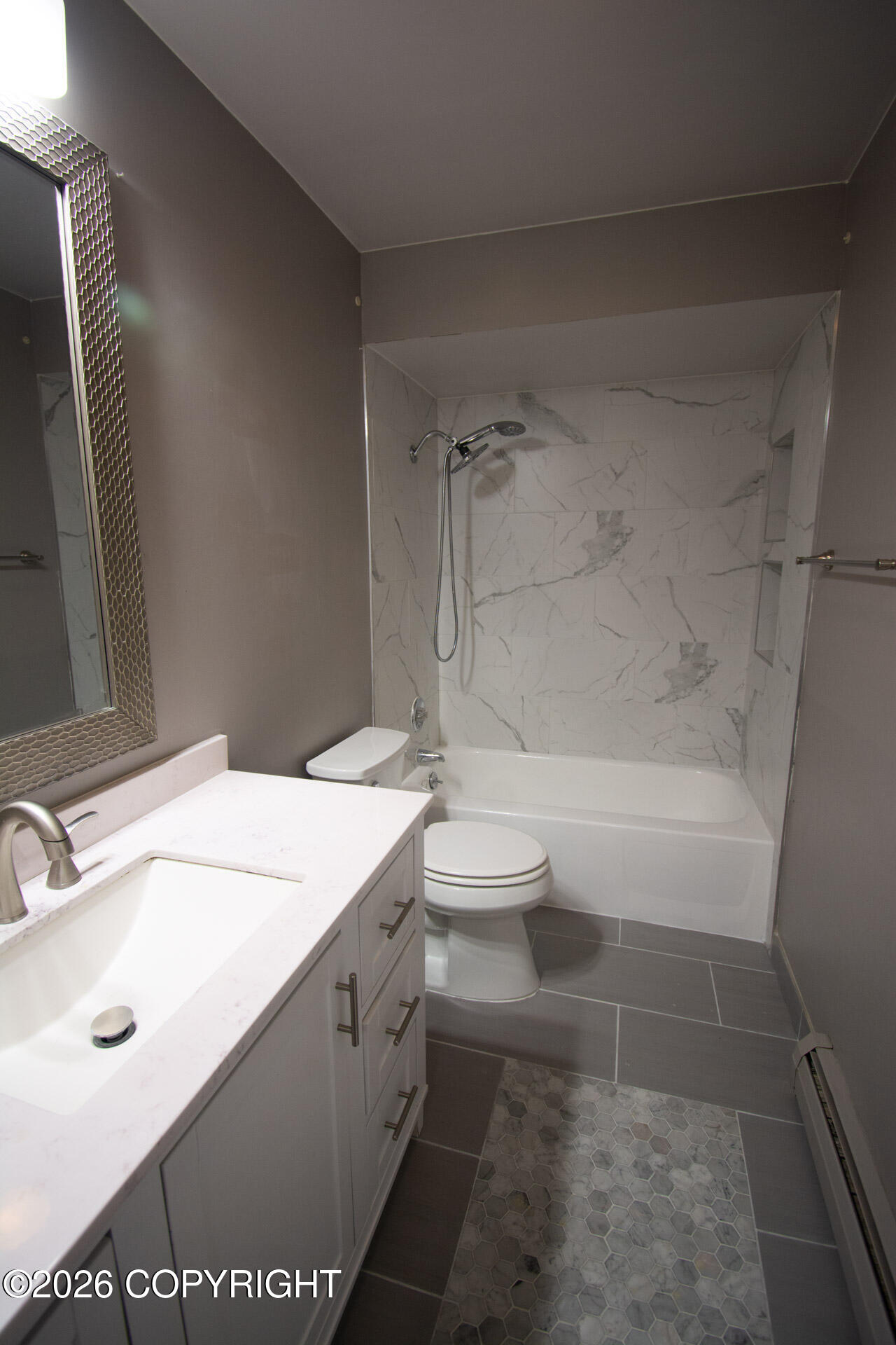 2419 Glenkerry Drive Property Photo 17