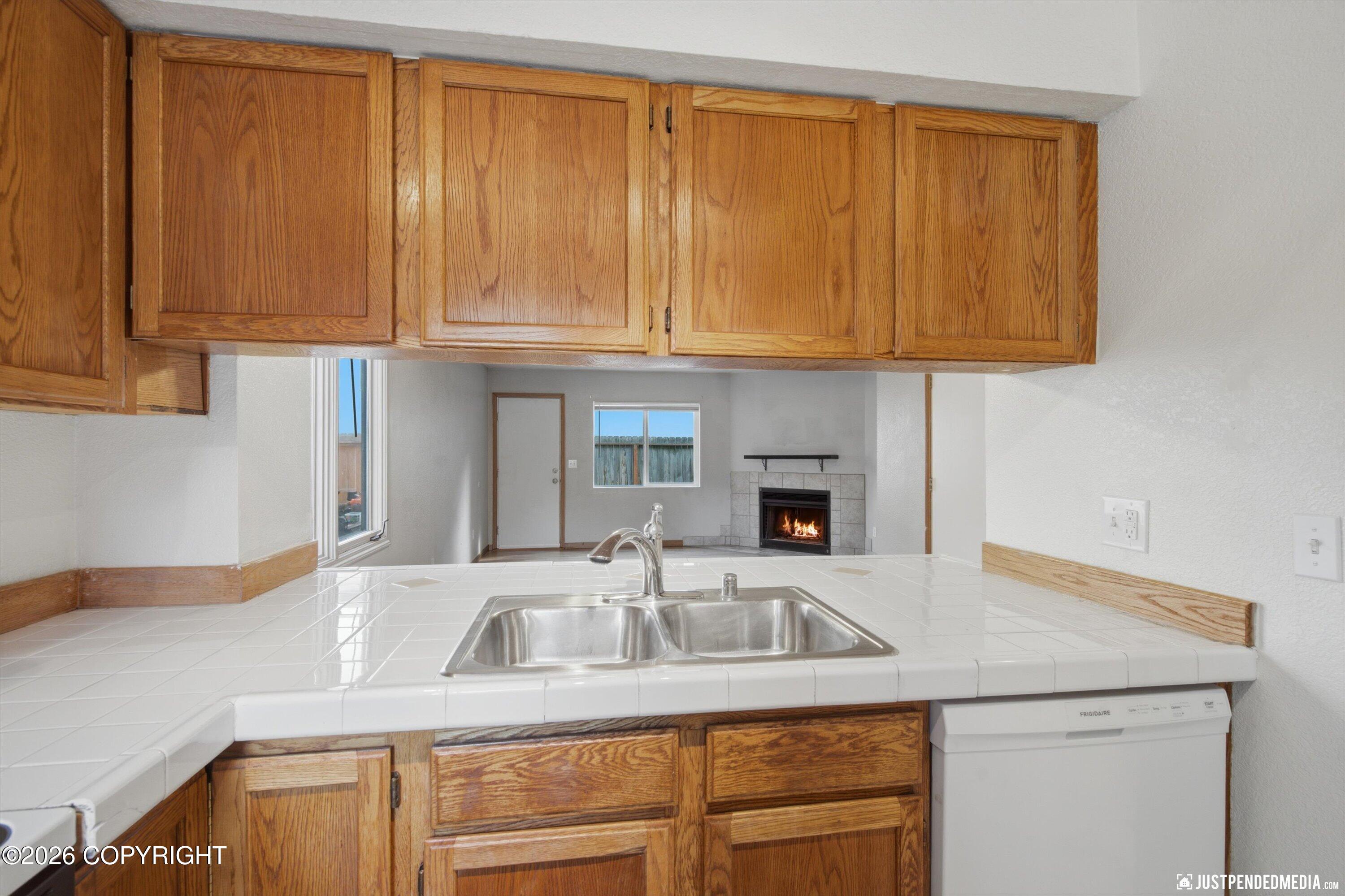 489 Dailey Avenue #a-04 Property Photo 7