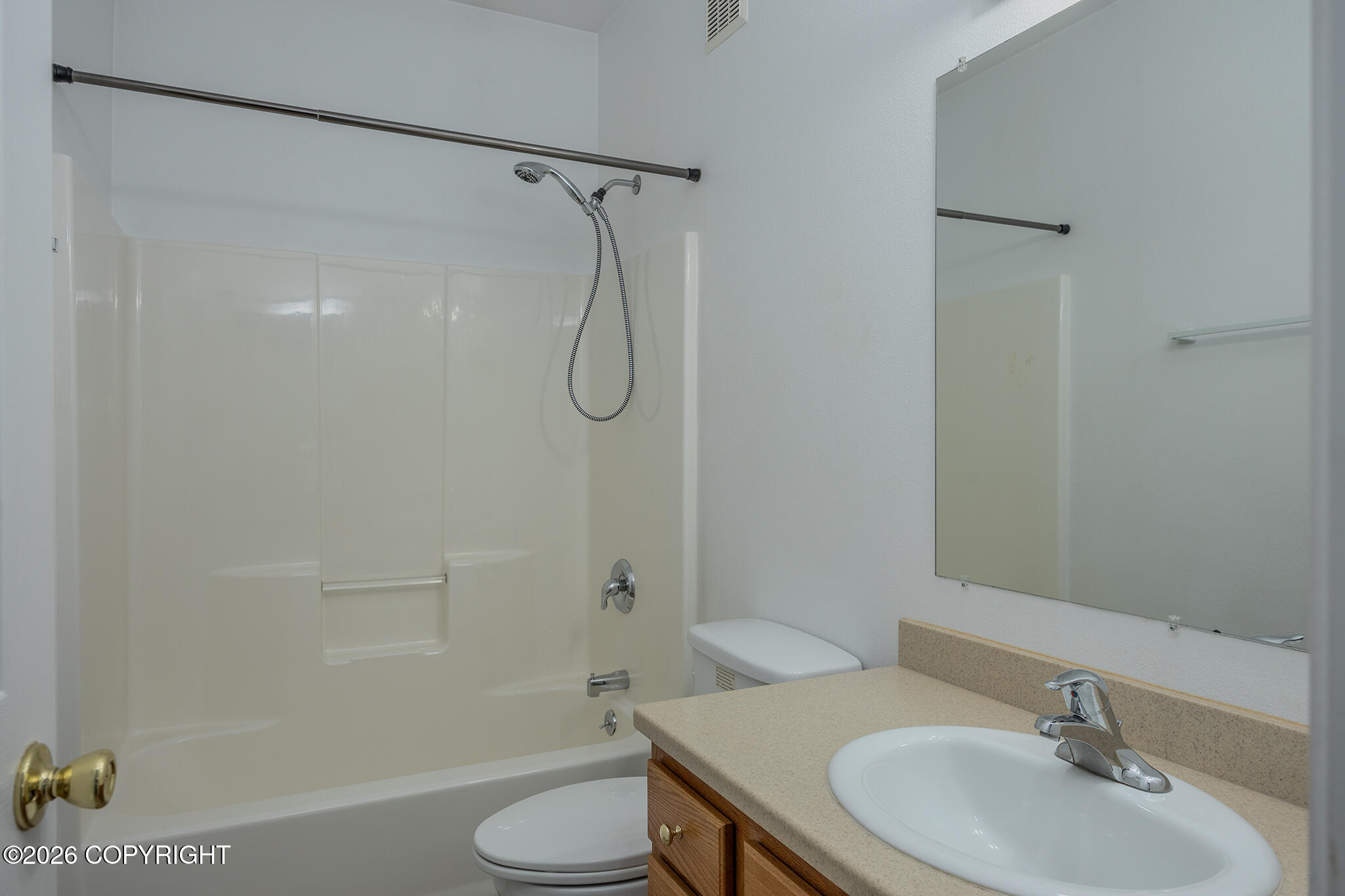 631 W Sixth Avenue Property Photo 9