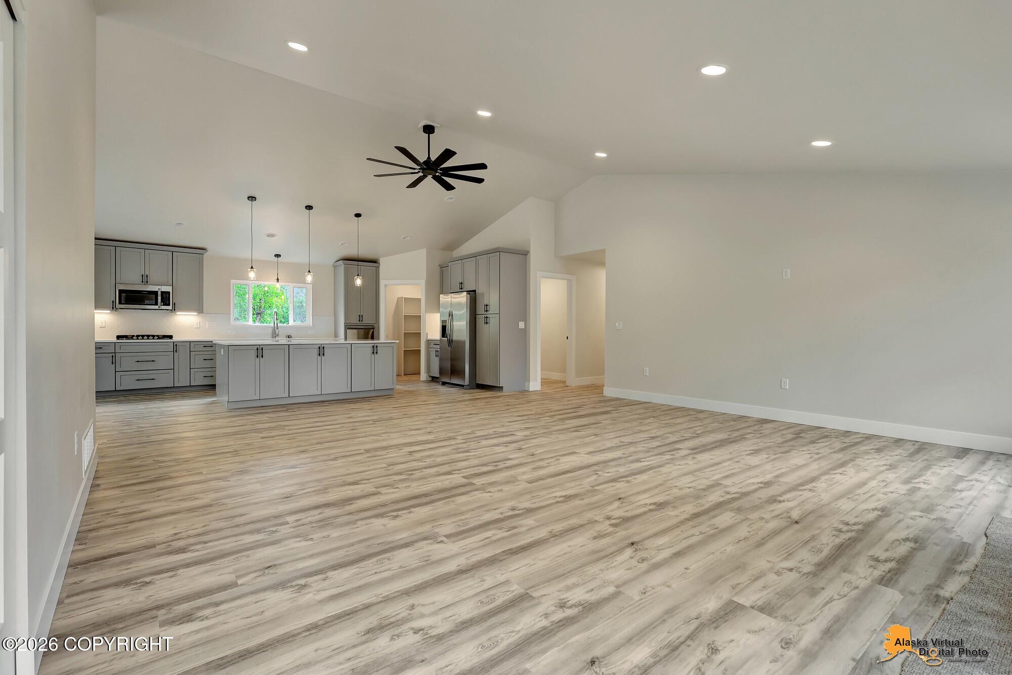 931 S Williwaw Drive Property Photo 4