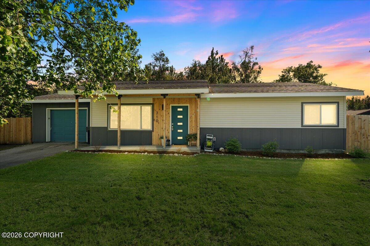 710 W Edinborough Drive Property Photo 1