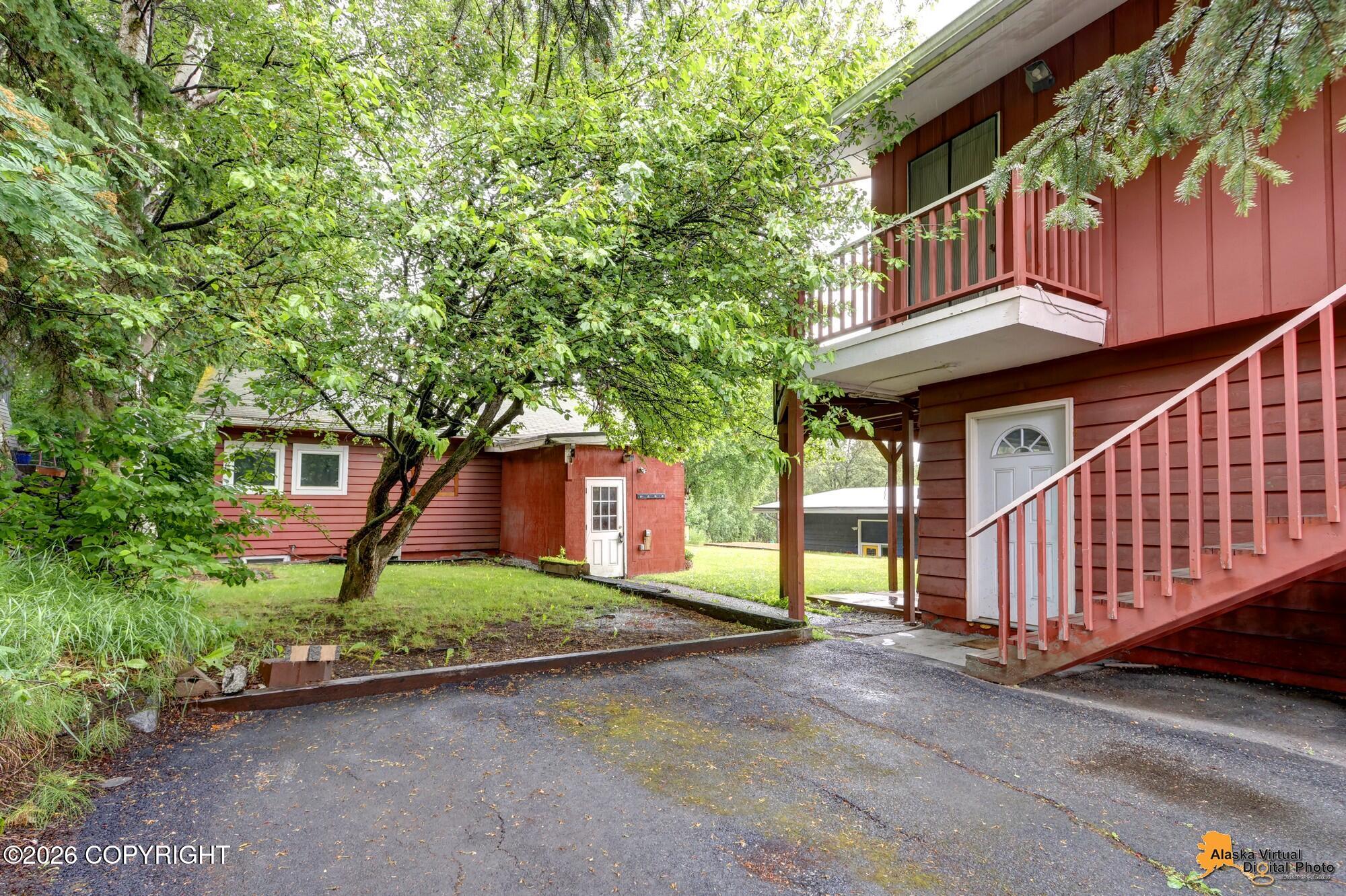1558 E Street Property Photo 2