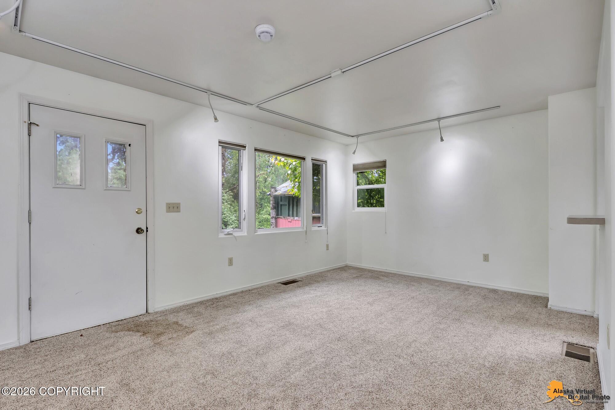 1558 E Street Property Photo 10