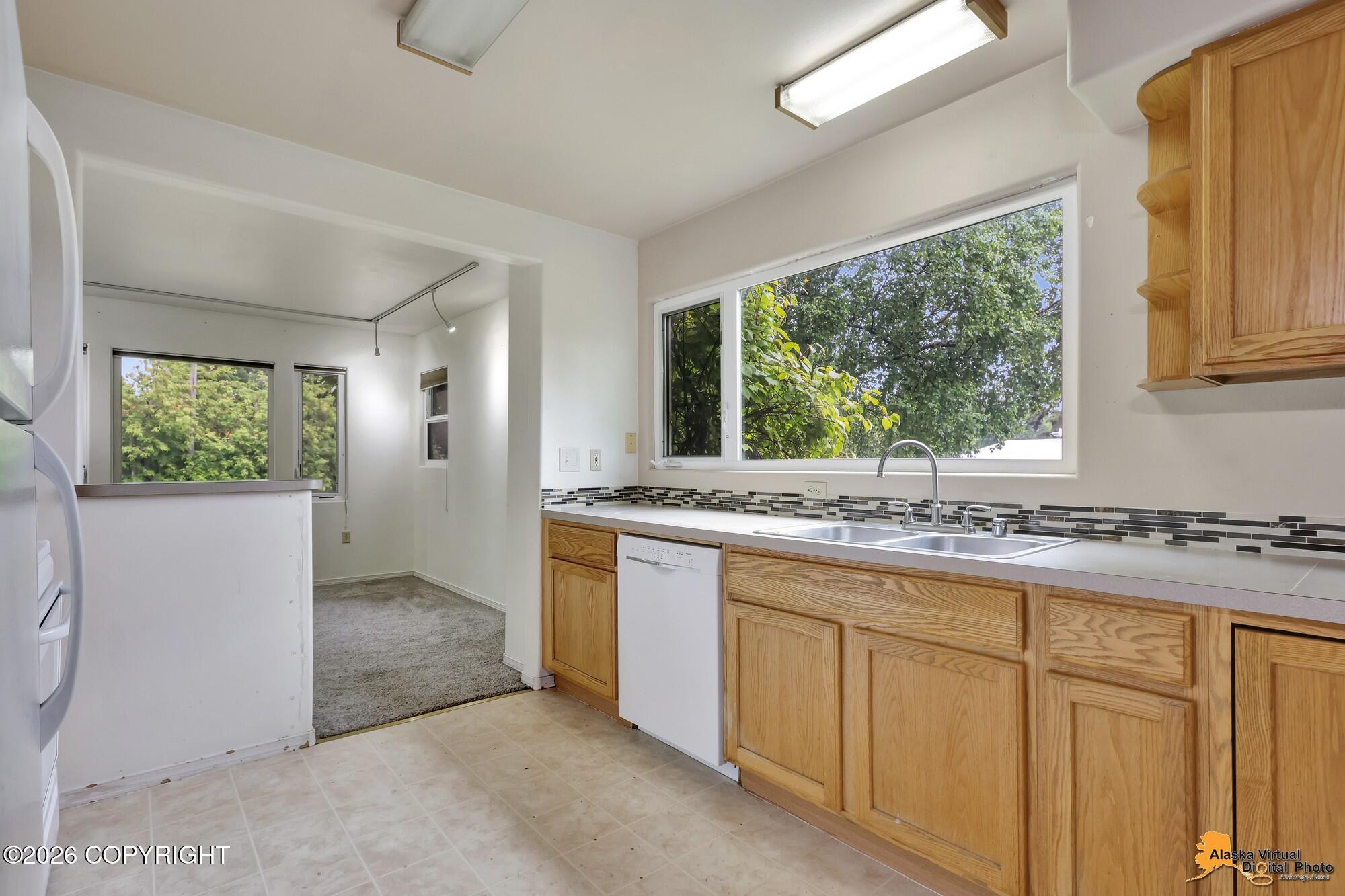 1558 E Street Property Photo 12