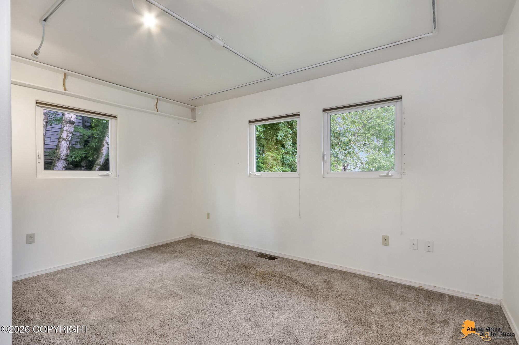 1558 E Street Property Photo 16