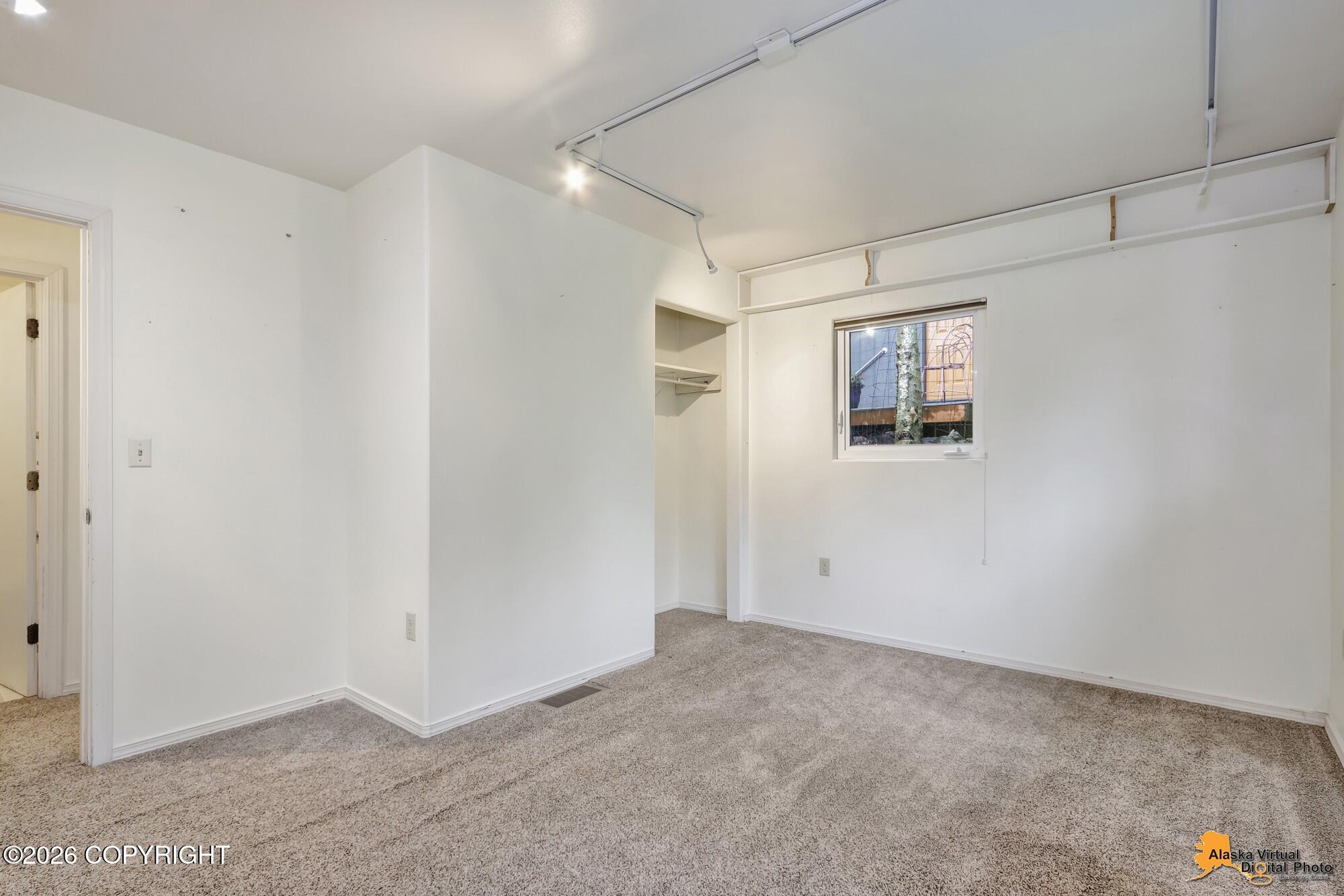 1558 E Street Property Photo 17