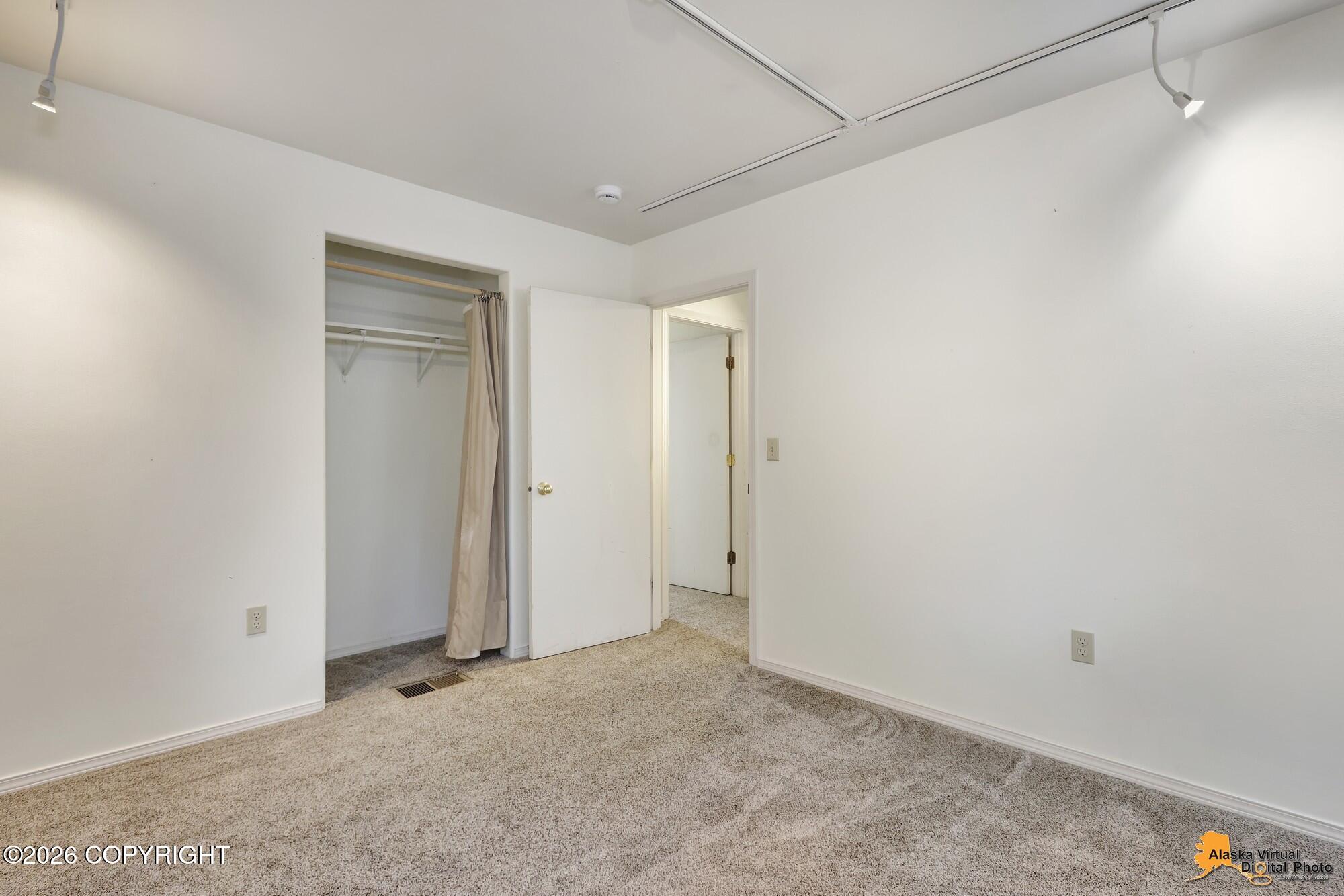 1558 E Street Property Photo 19