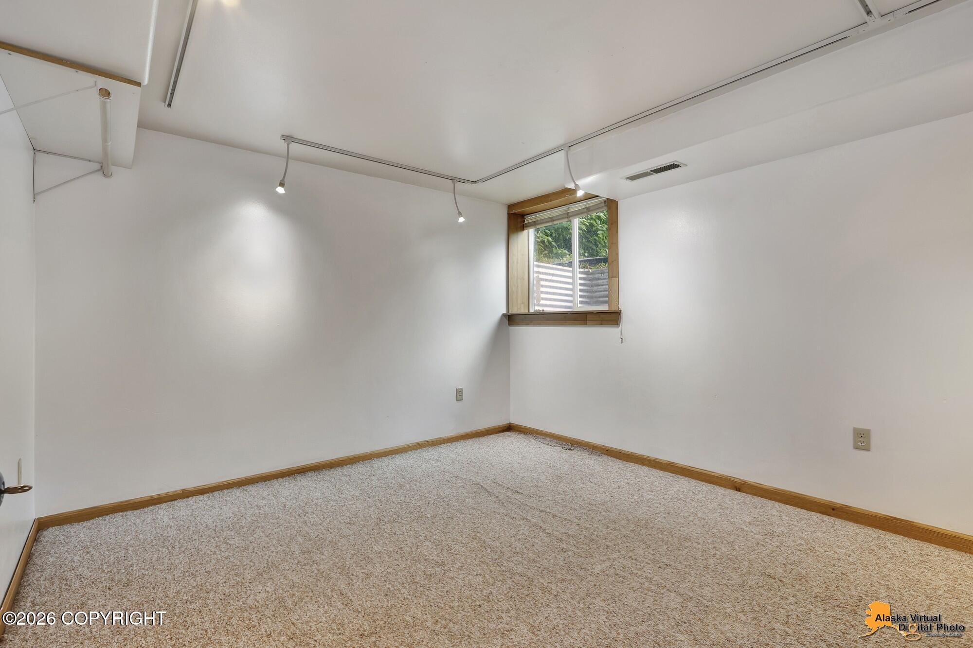 1558 E Street Property Photo 31