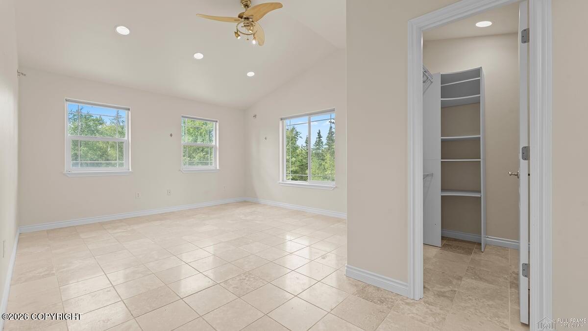 484 E Ravenswood Loop Property Photo 20