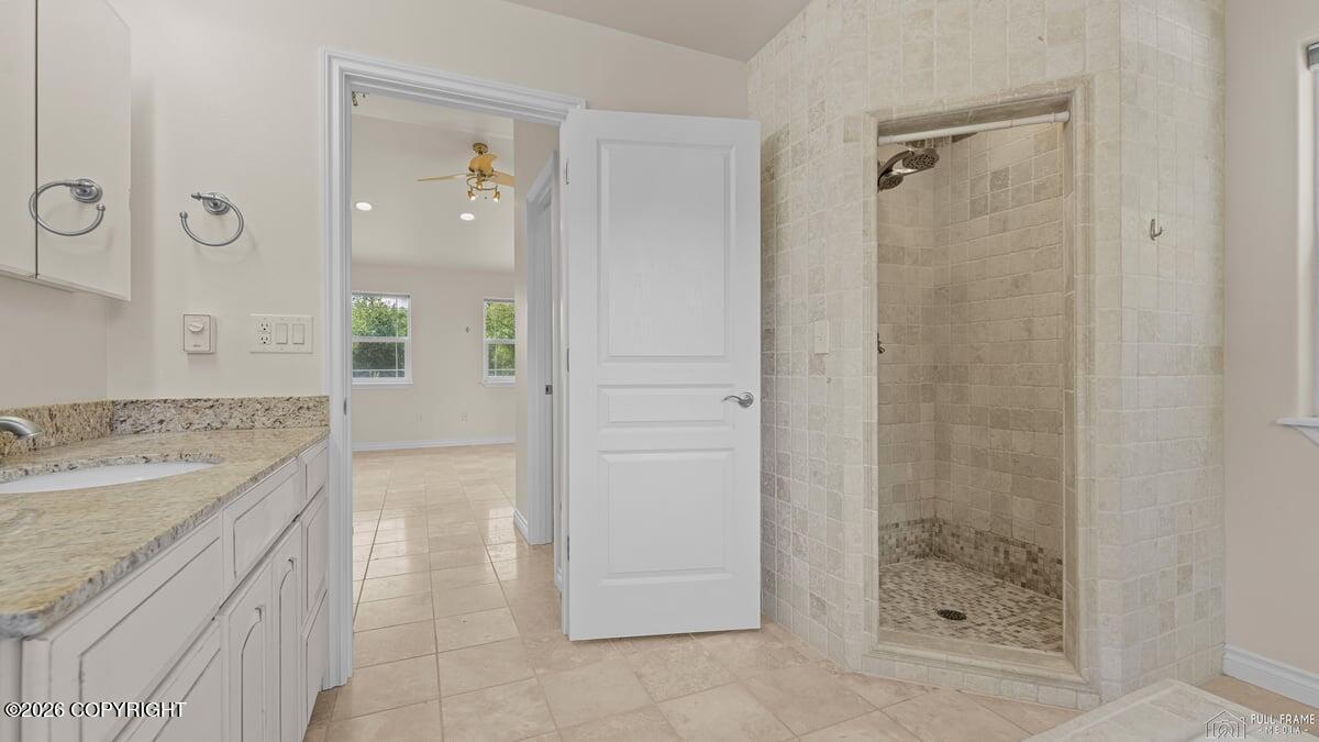 484 E Ravenswood Loop Property Photo 26