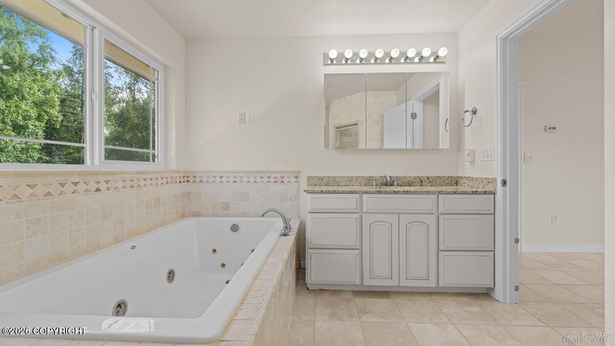 484 E Ravenswood Loop Property Photo 27